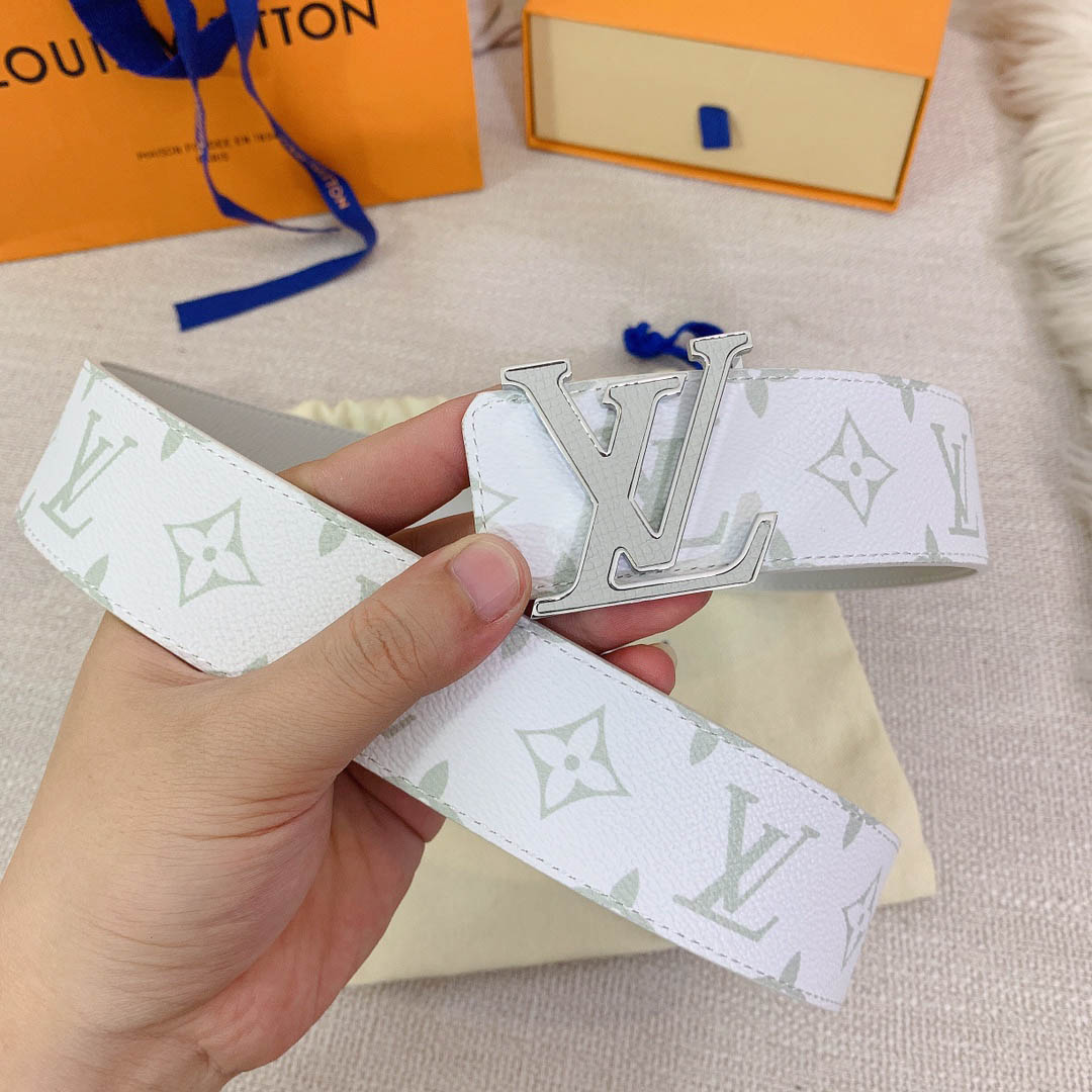 Louis Vuitton LV Initiales 40mm Reversible Belt M0713T - FashionPlug