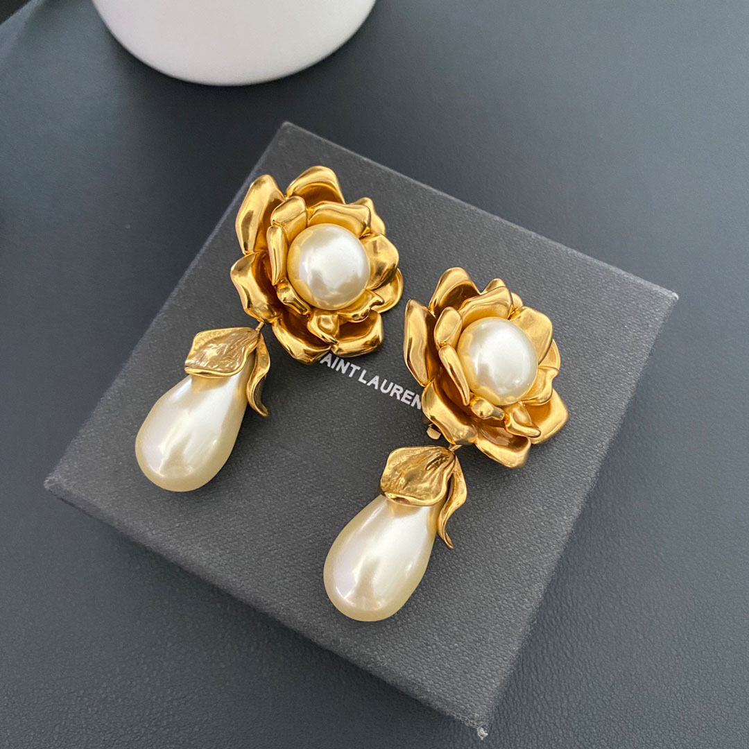Saint Laurent Earring - FashionPlug