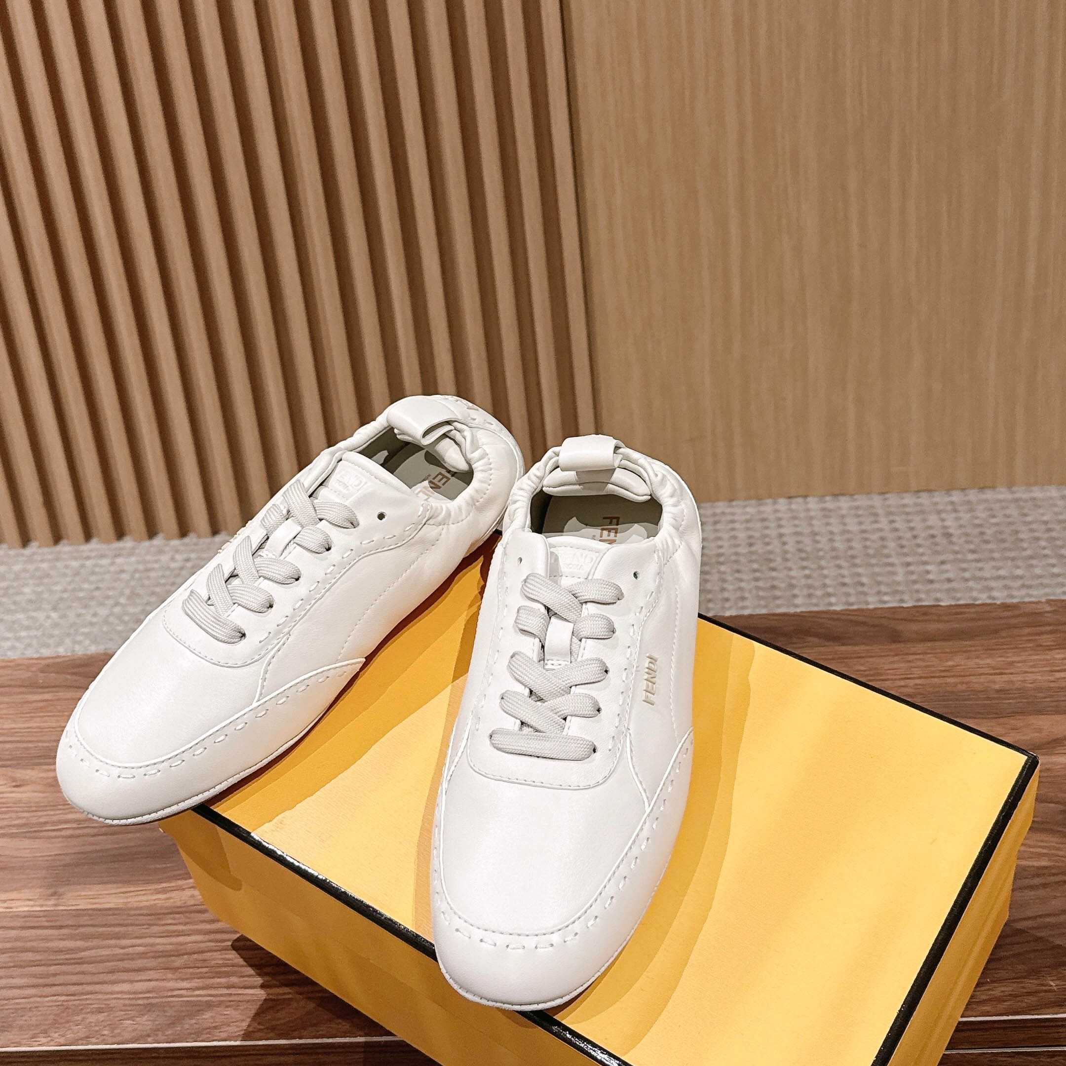 Fendi White Leather Low-Tops Sneakers - FashionPlug