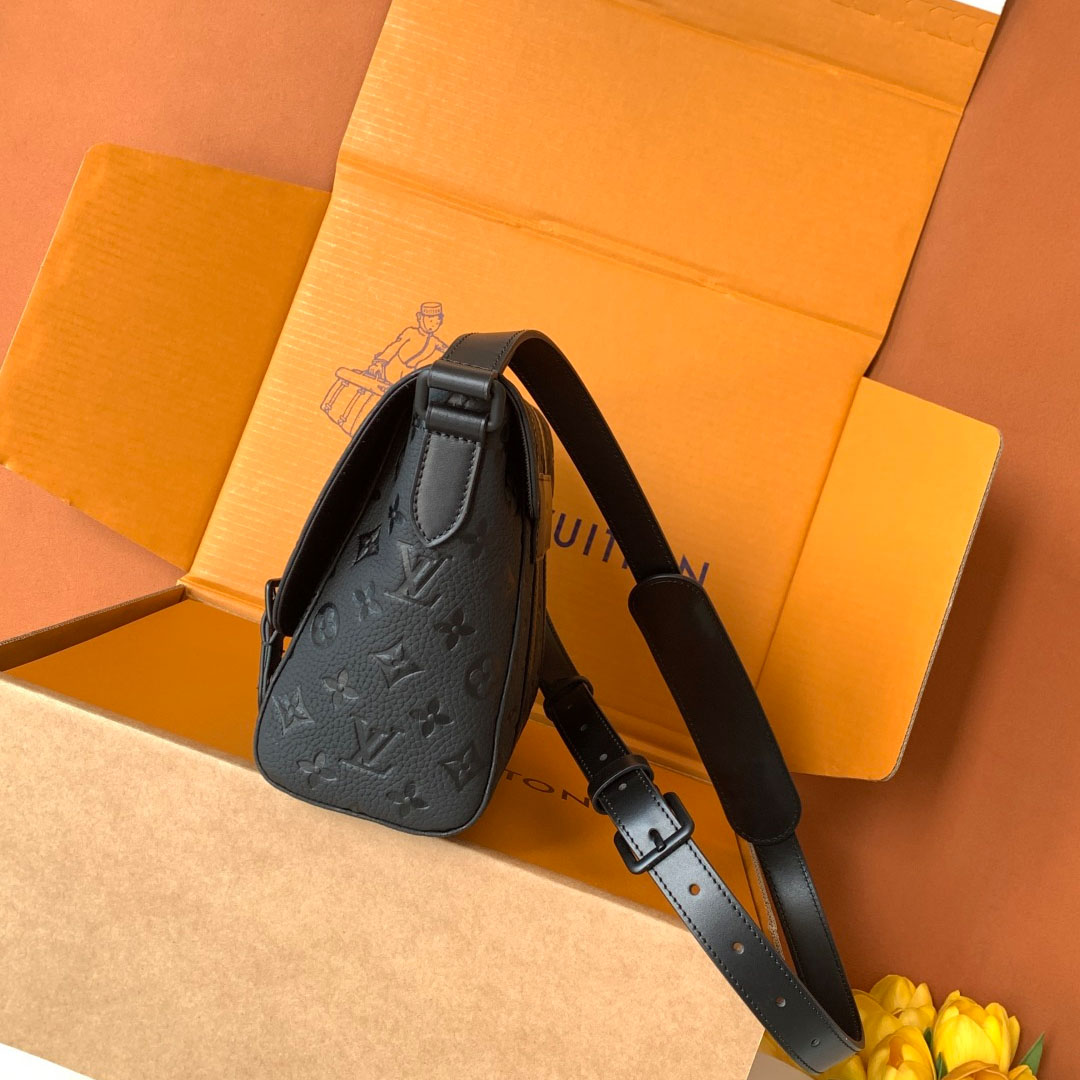 Louis Vuitton Christopher Messenger M28324 - FashionPlug