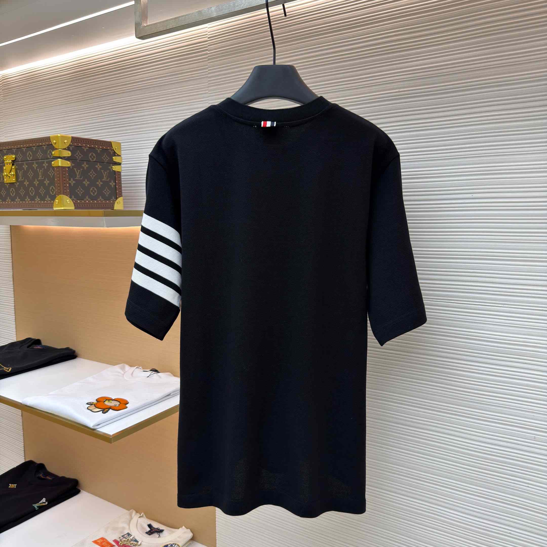 Thom Browne Cotton 4-Bar Short Sleeve T-Shirt - FashionPlug