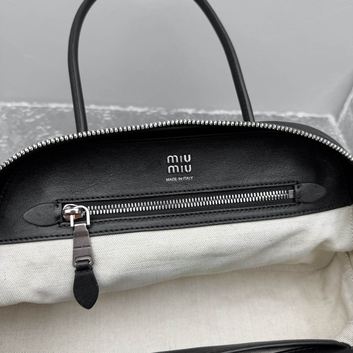 Miu Miu Vivant Nappa Leather Bag - FashionPlug