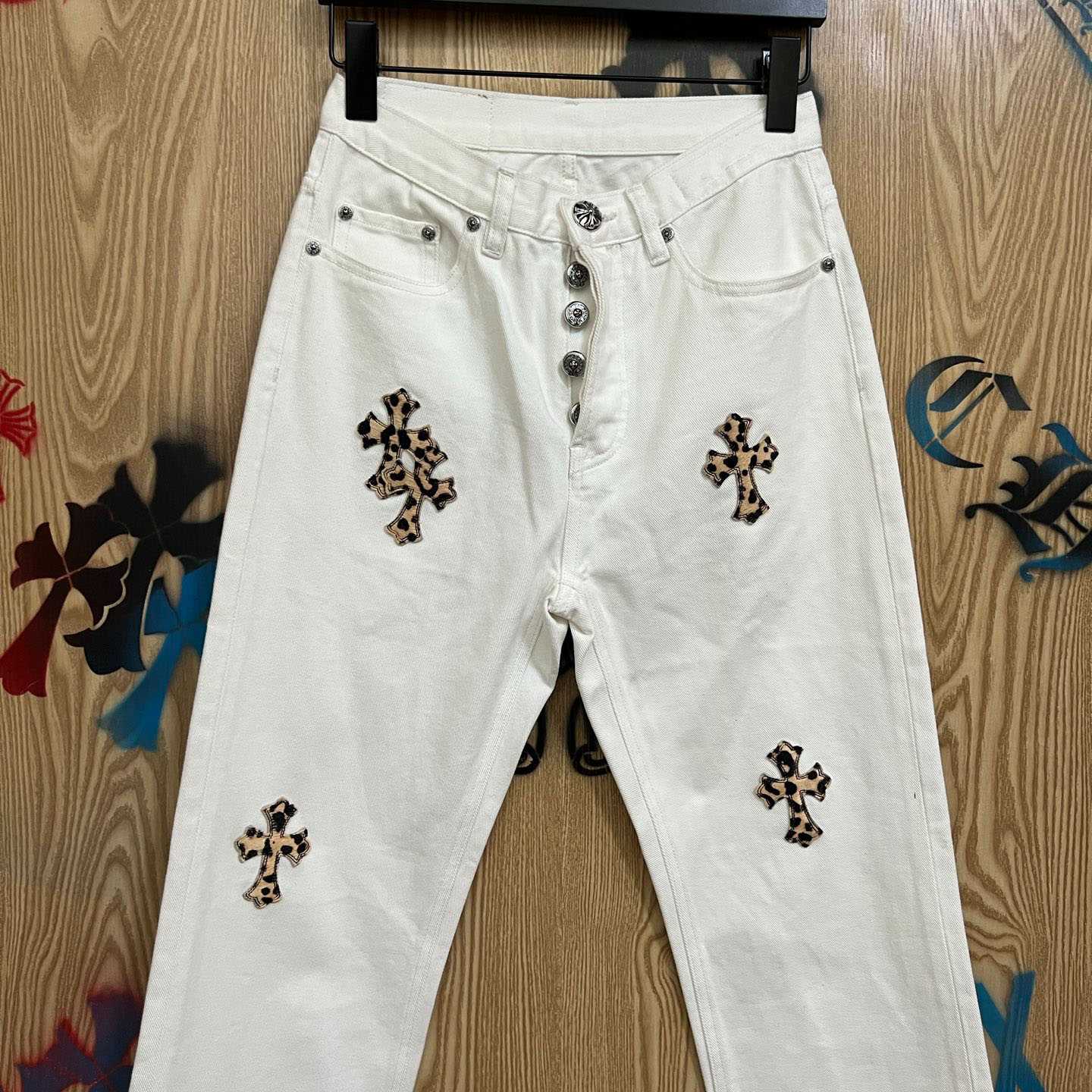Chrome Hearts Levi's 501 Leopard Cross Patch White Jeans - FashionPlug