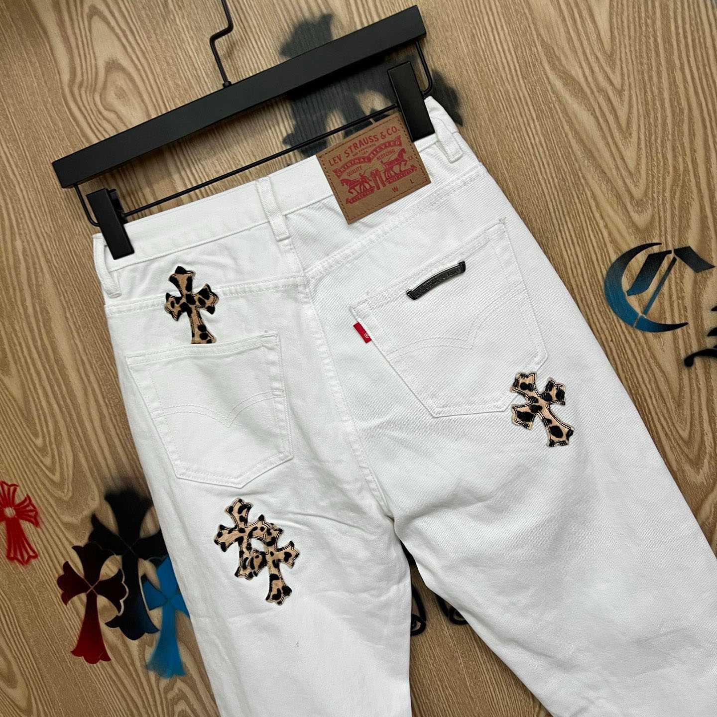 Chrome Hearts Levi's 501 Leopard Cross Patch White Jeans - FashionPlug