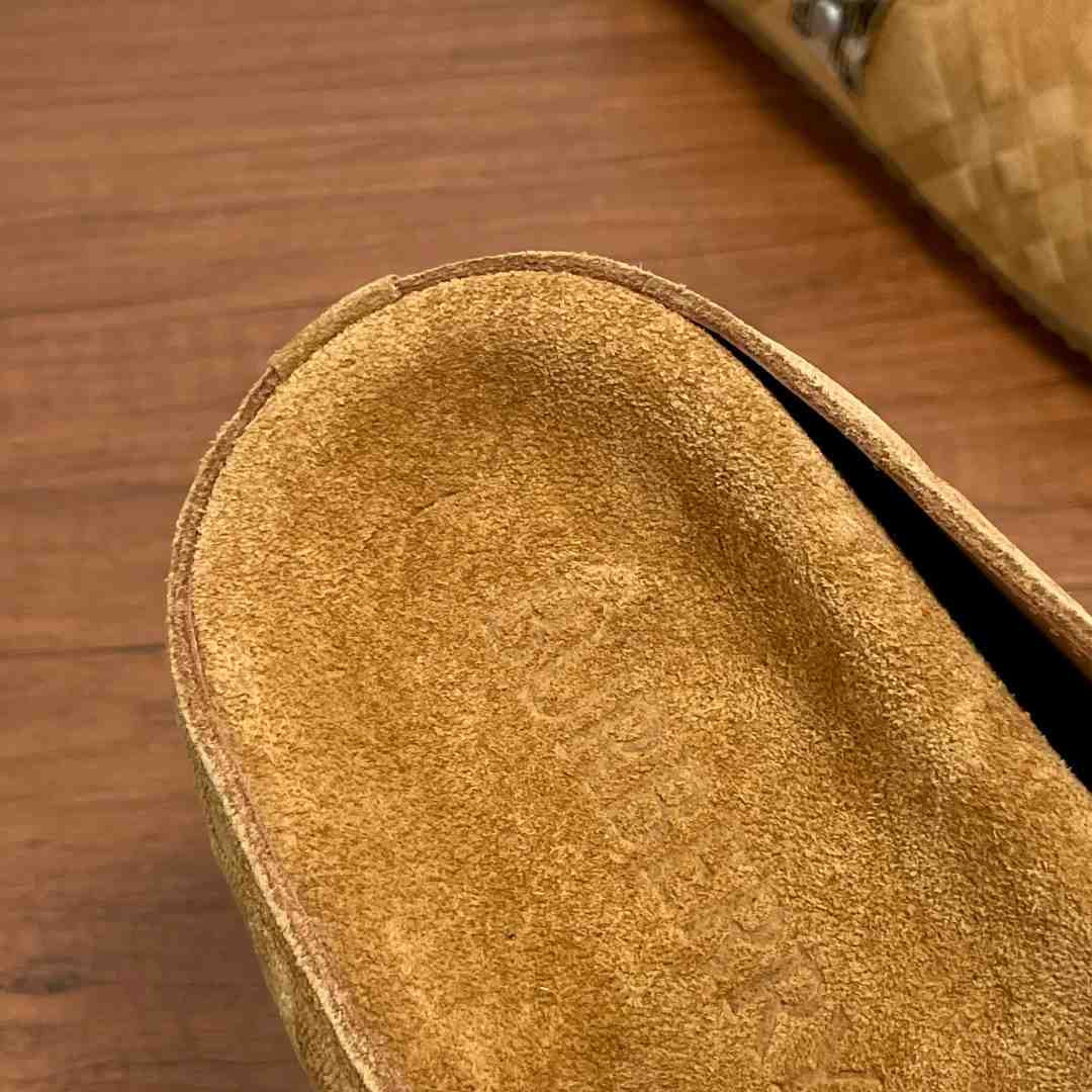 Burberry Suede Urchin Clogs - FashionPlug