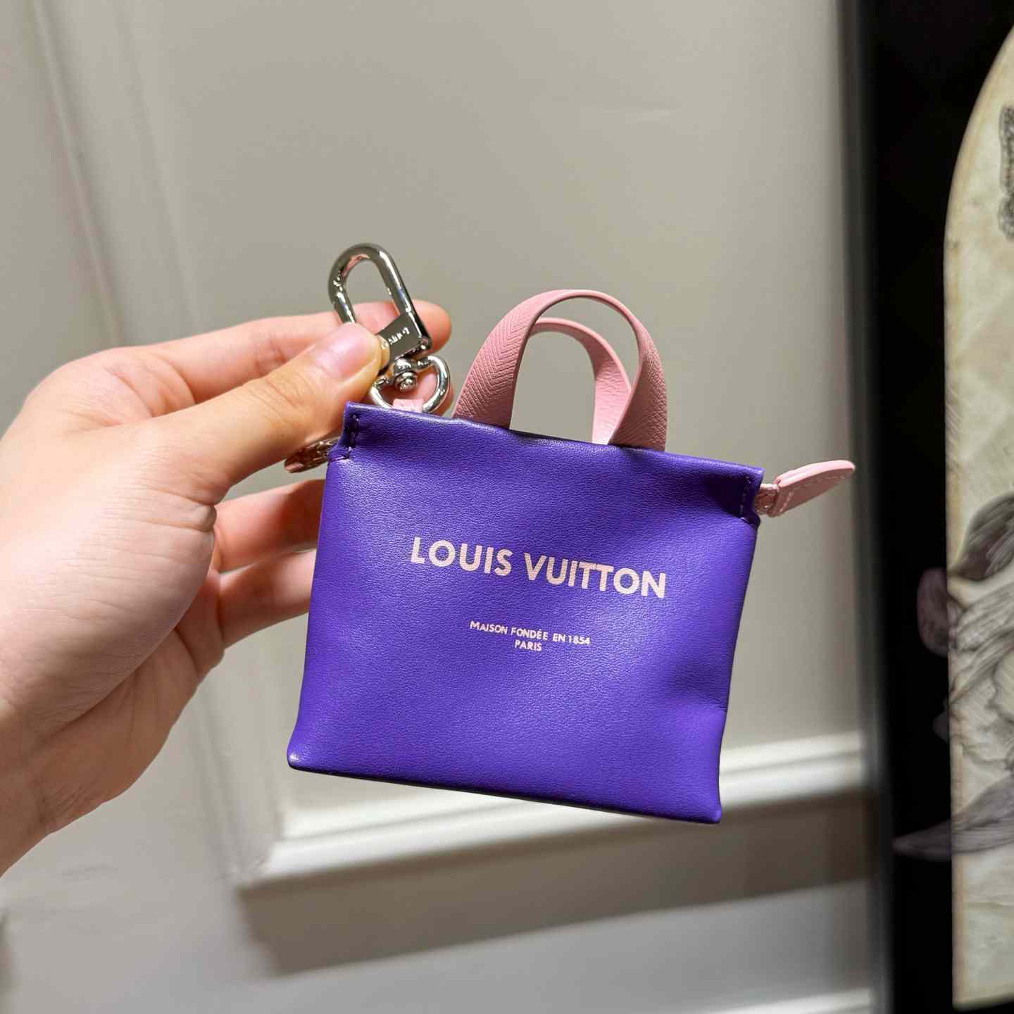 Louis Vuitton LV Mini Shopper Bag Charm M03121 - FashionPlug