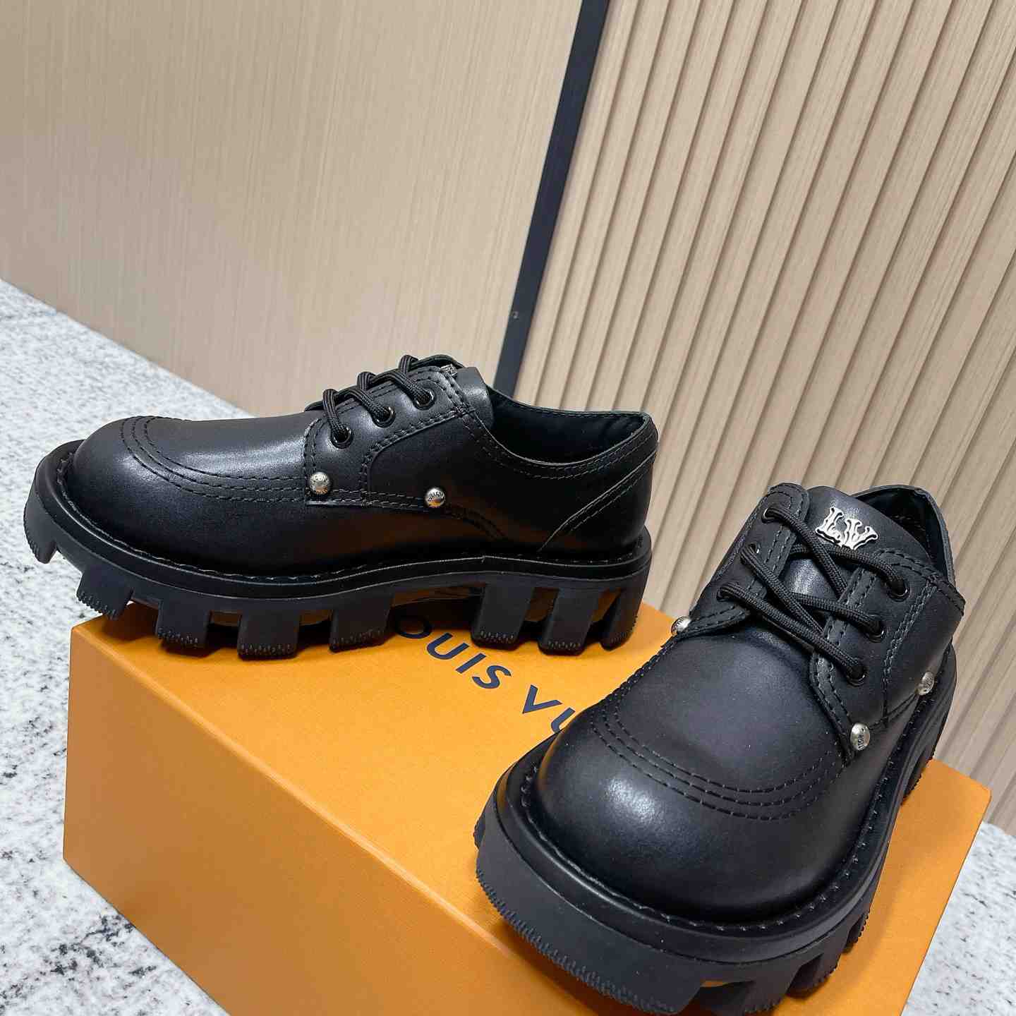 Louis Vuitton LV Checker Derby 1ACN3W - FashionPlug