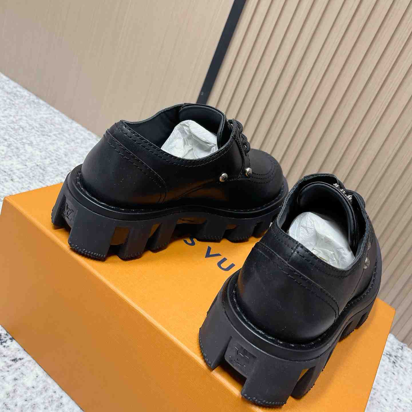 Louis Vuitton LV Checker Derby 1ACN3W - FashionPlug