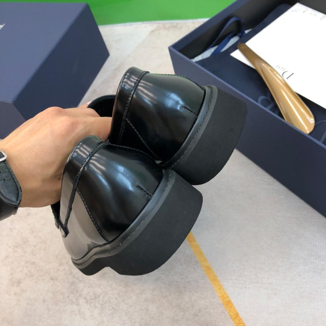 Dior Granville Loafer - FashionPlug