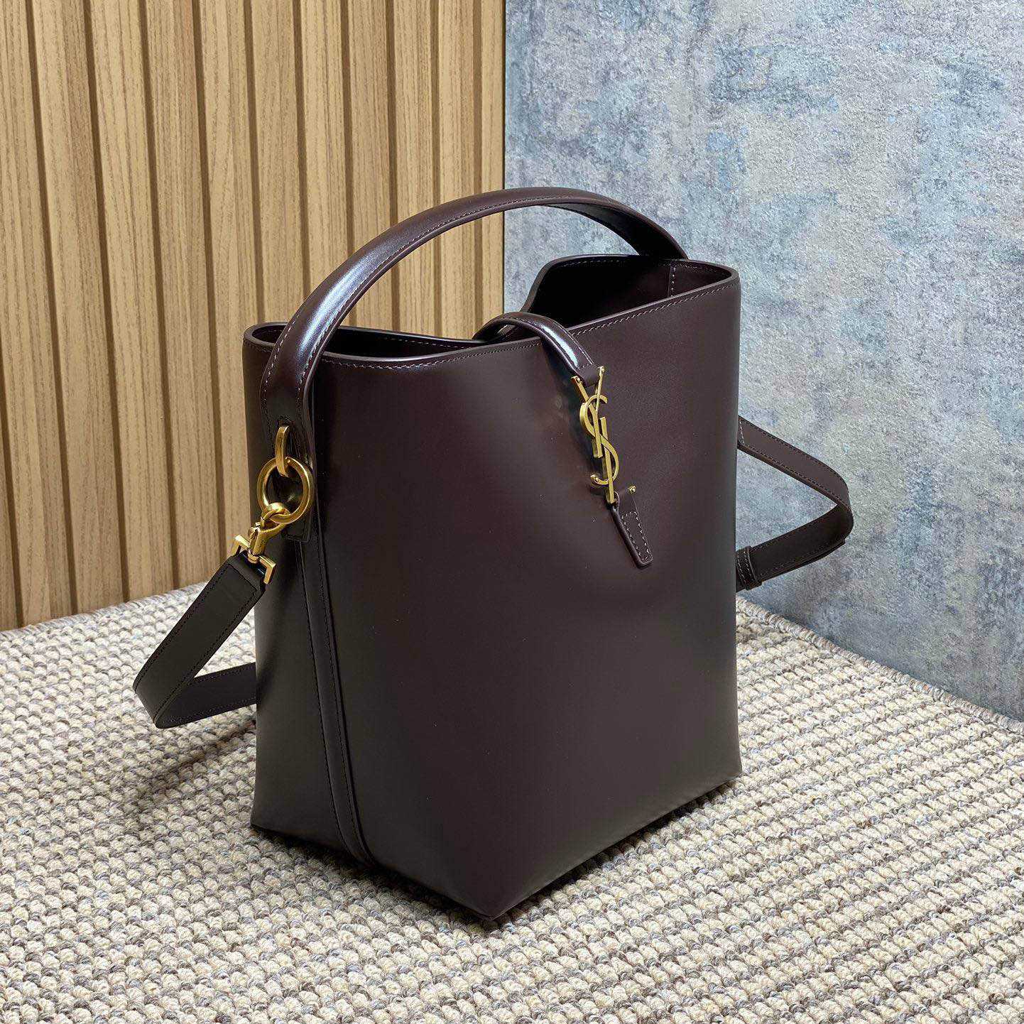 Saint Laurent Le 37 In Shiny Leather - FashionPlug