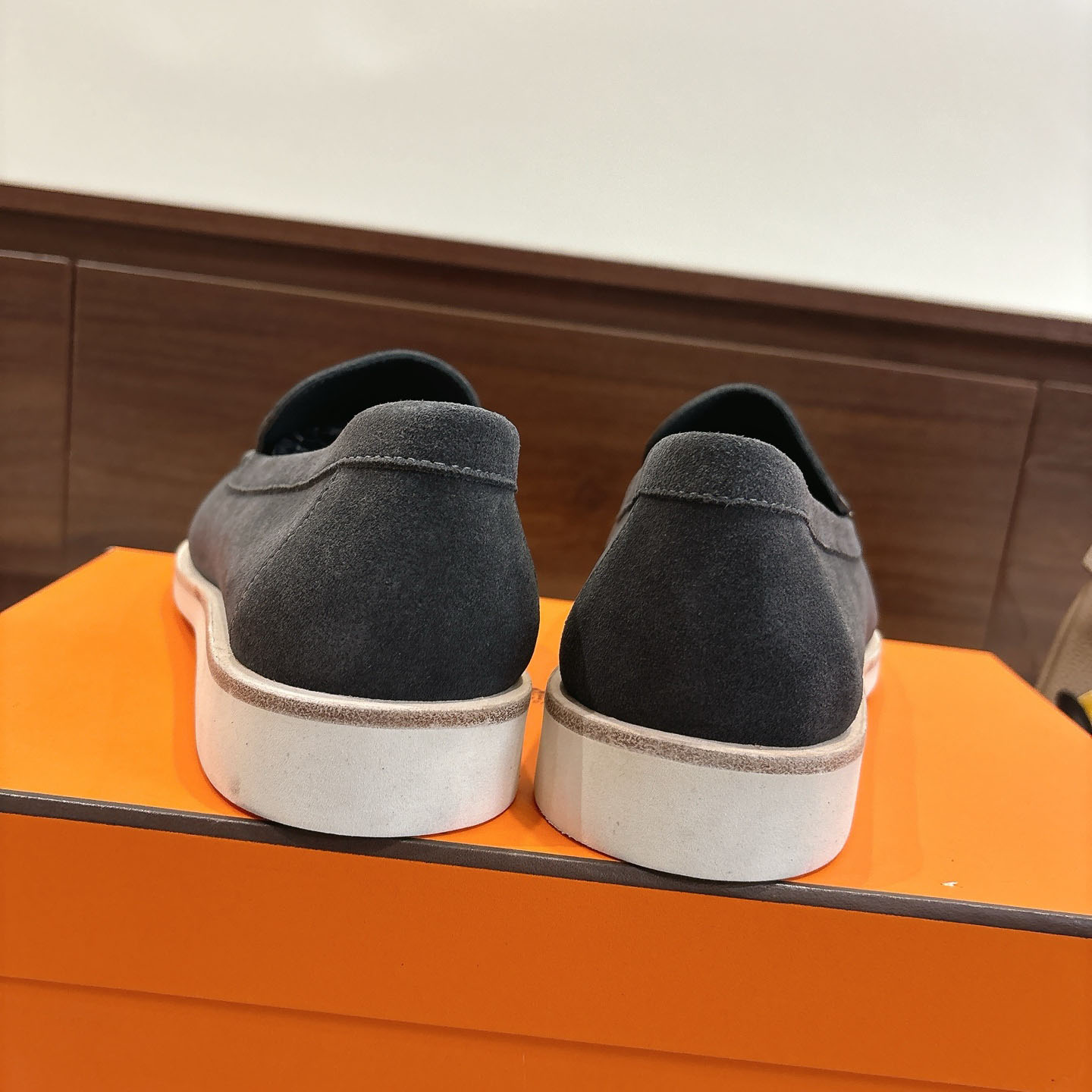 Hermes Low Loafer - FashionPlug