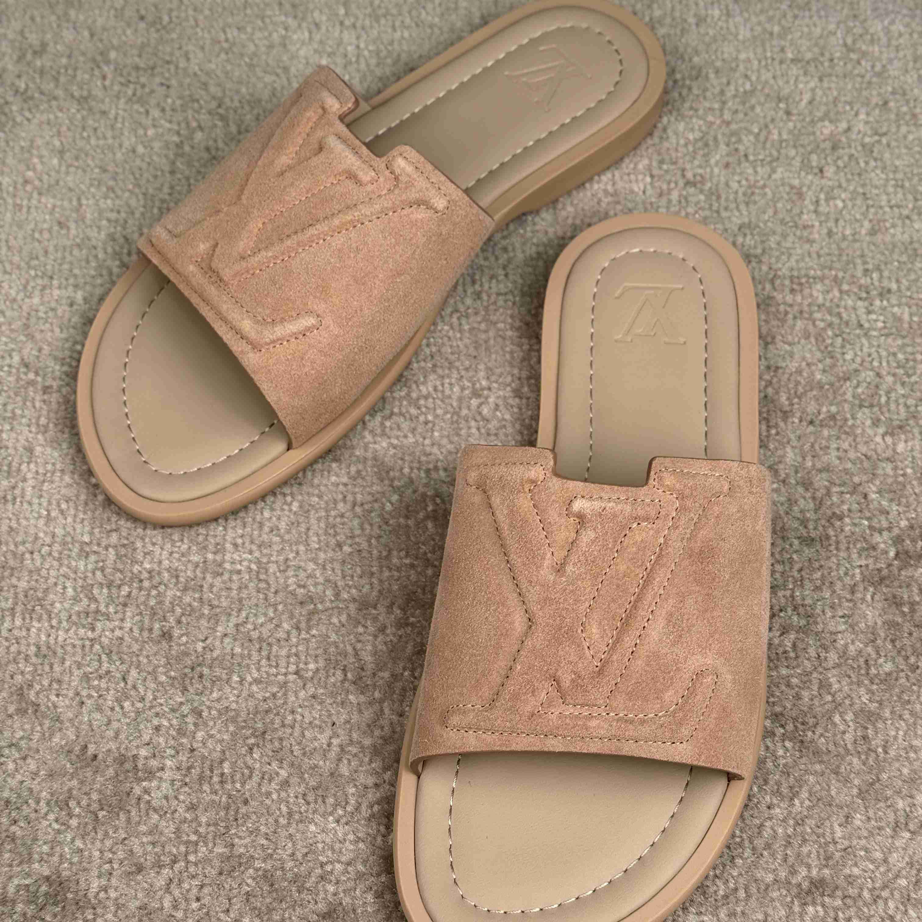 Louis Vuitton LV Portofino Mule   1AIZSS - FashionPlug