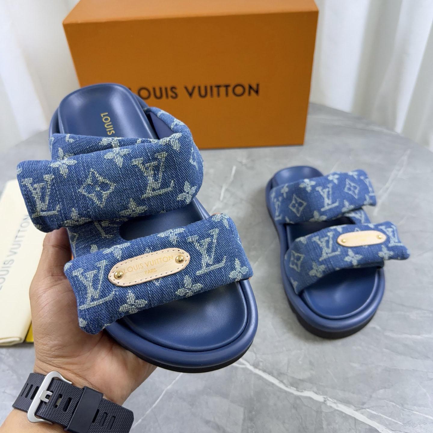 Louis Vuitton Pool Pillow Comfort Mule 1AJN80 - FashionPlug