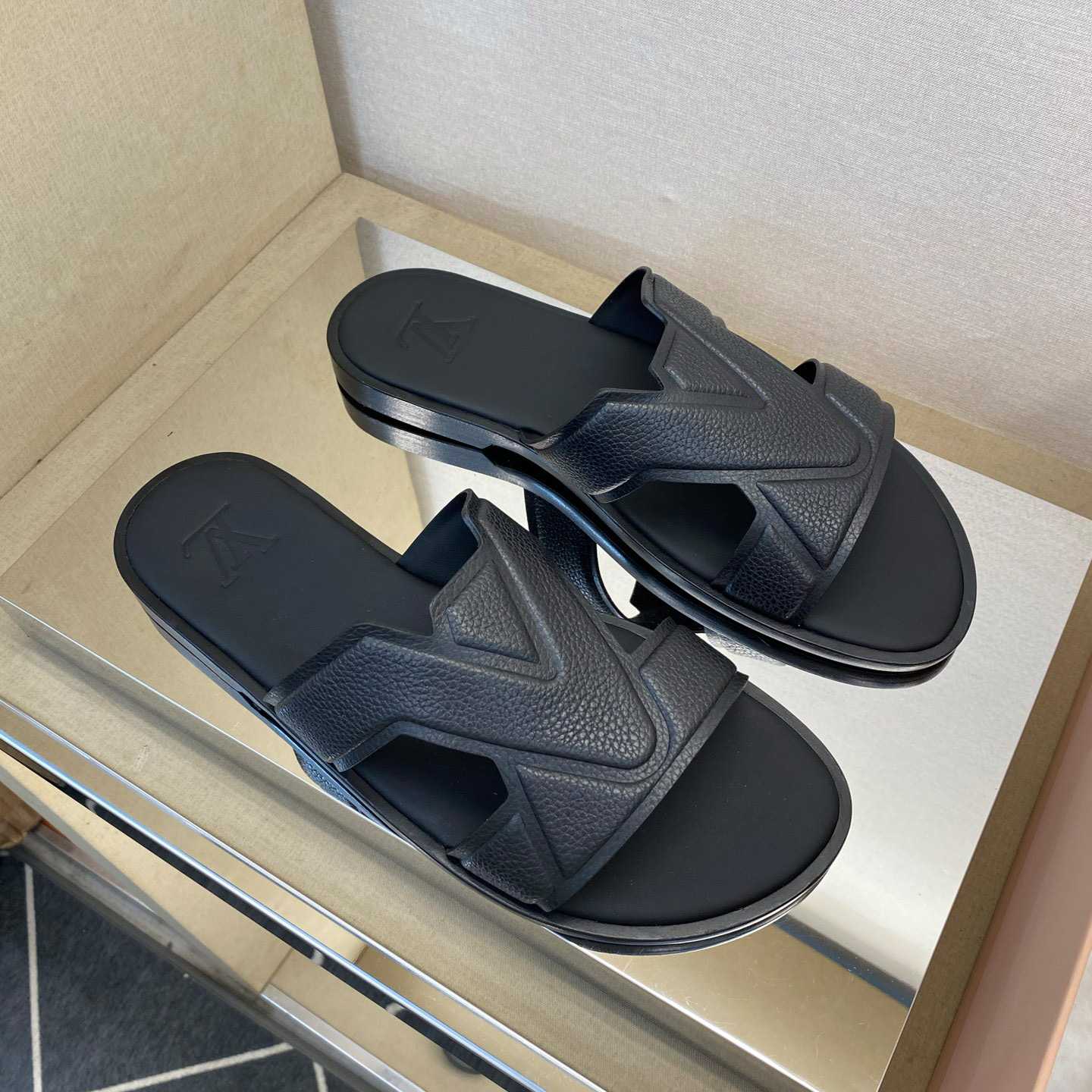 Louis Vuitton LV Oasis Mule    - FashionPlug