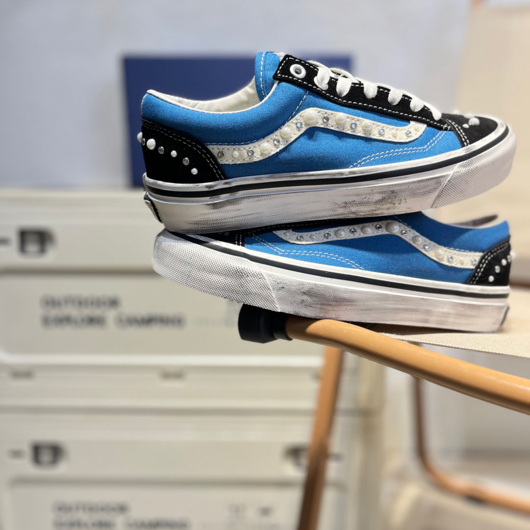 Vans Premium Old Skool Shoes - FashionPlug