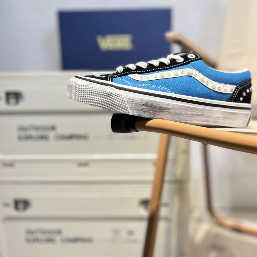 Vans Premium Old Skool Shoes - FashionPlug