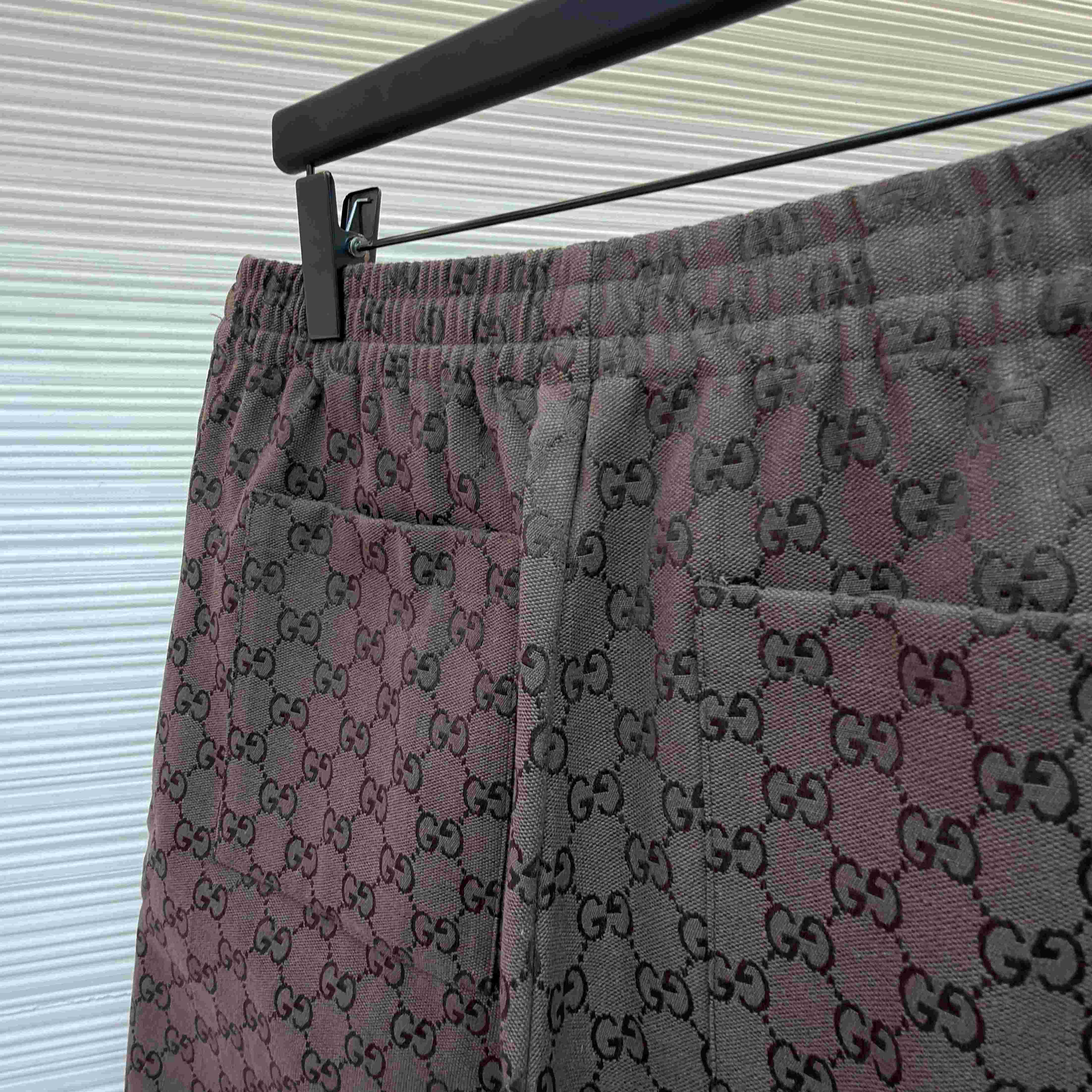 Gucci GG Canvas Linen Blen Shorts - FashionPlug