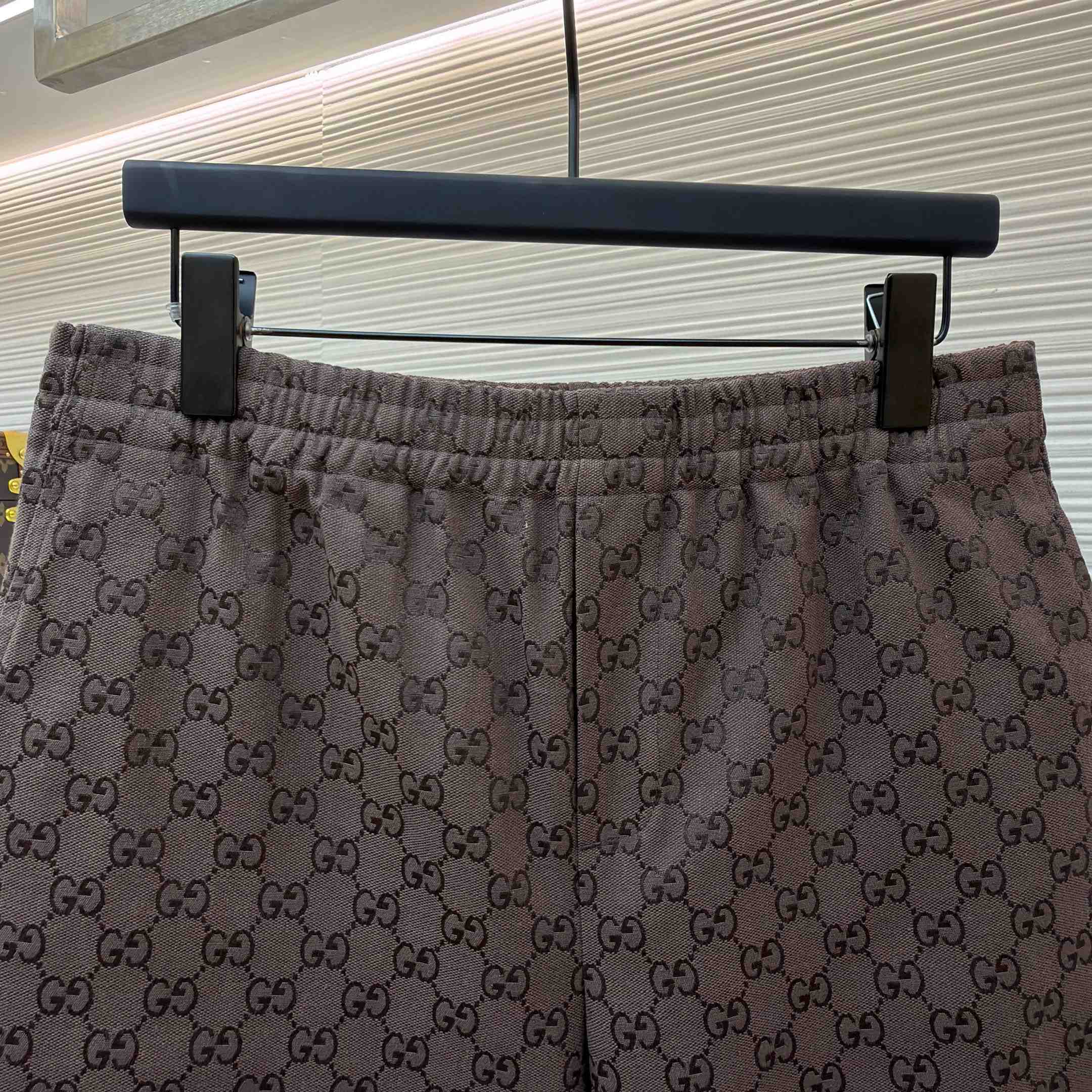 Gucci GG Canvas Linen Blen Shorts - FashionPlug