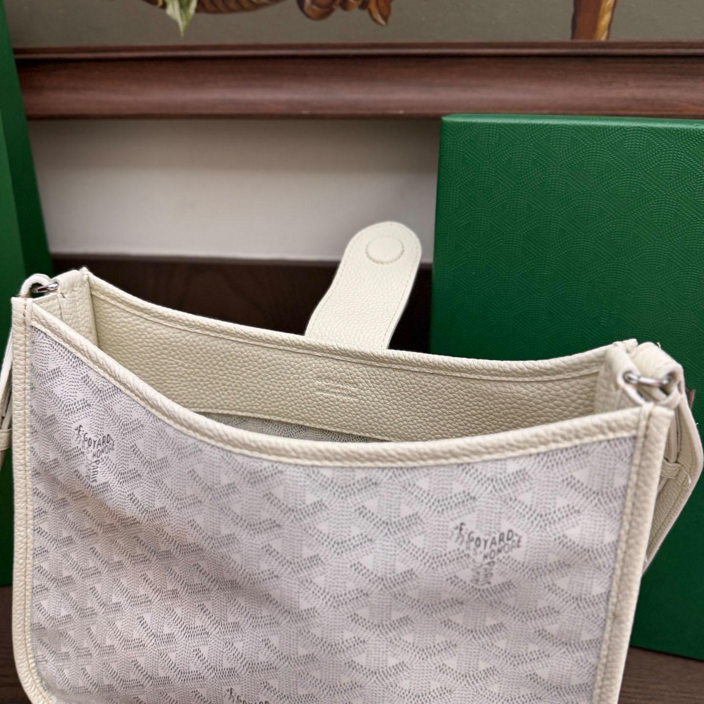 Goyard Musette Bag - FashionPlug