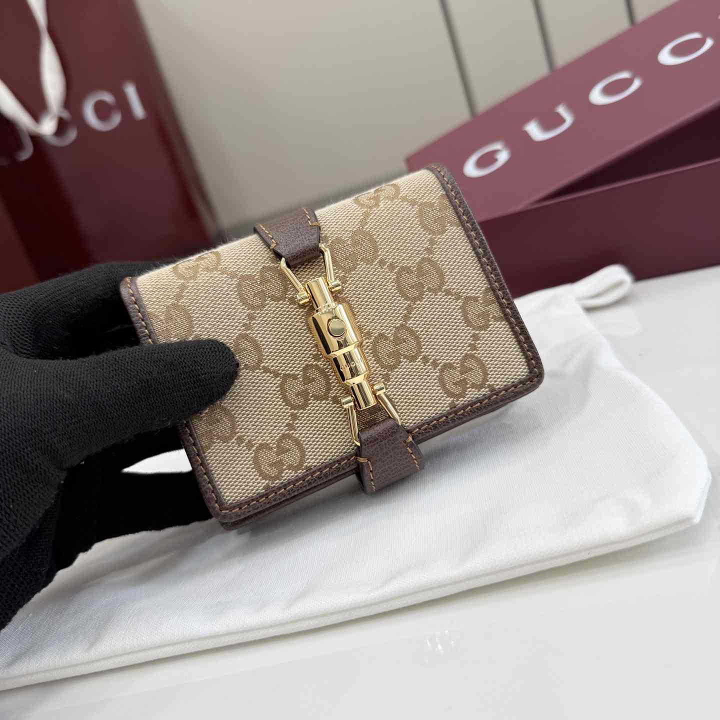 Gucci Jackie Medium Wallet - FashionPlug