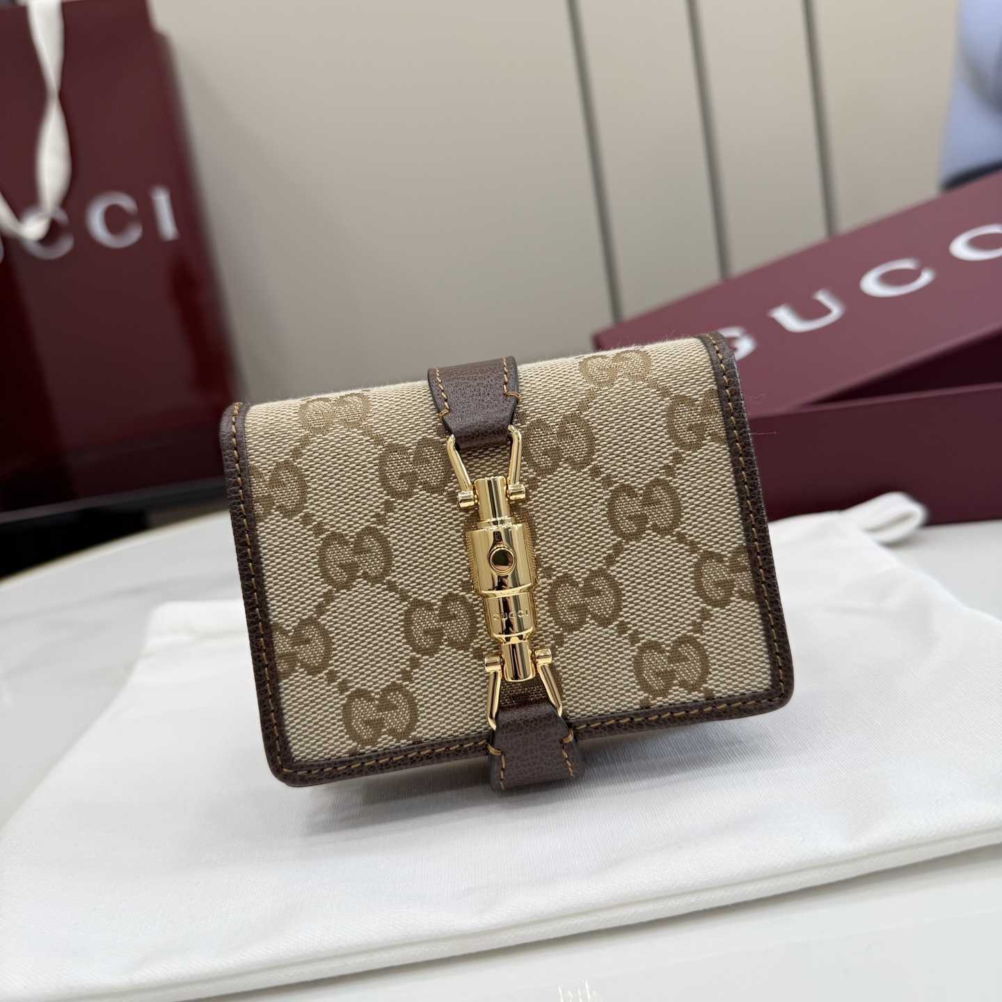 Gucci Jackie Medium Wallet - FashionPlug