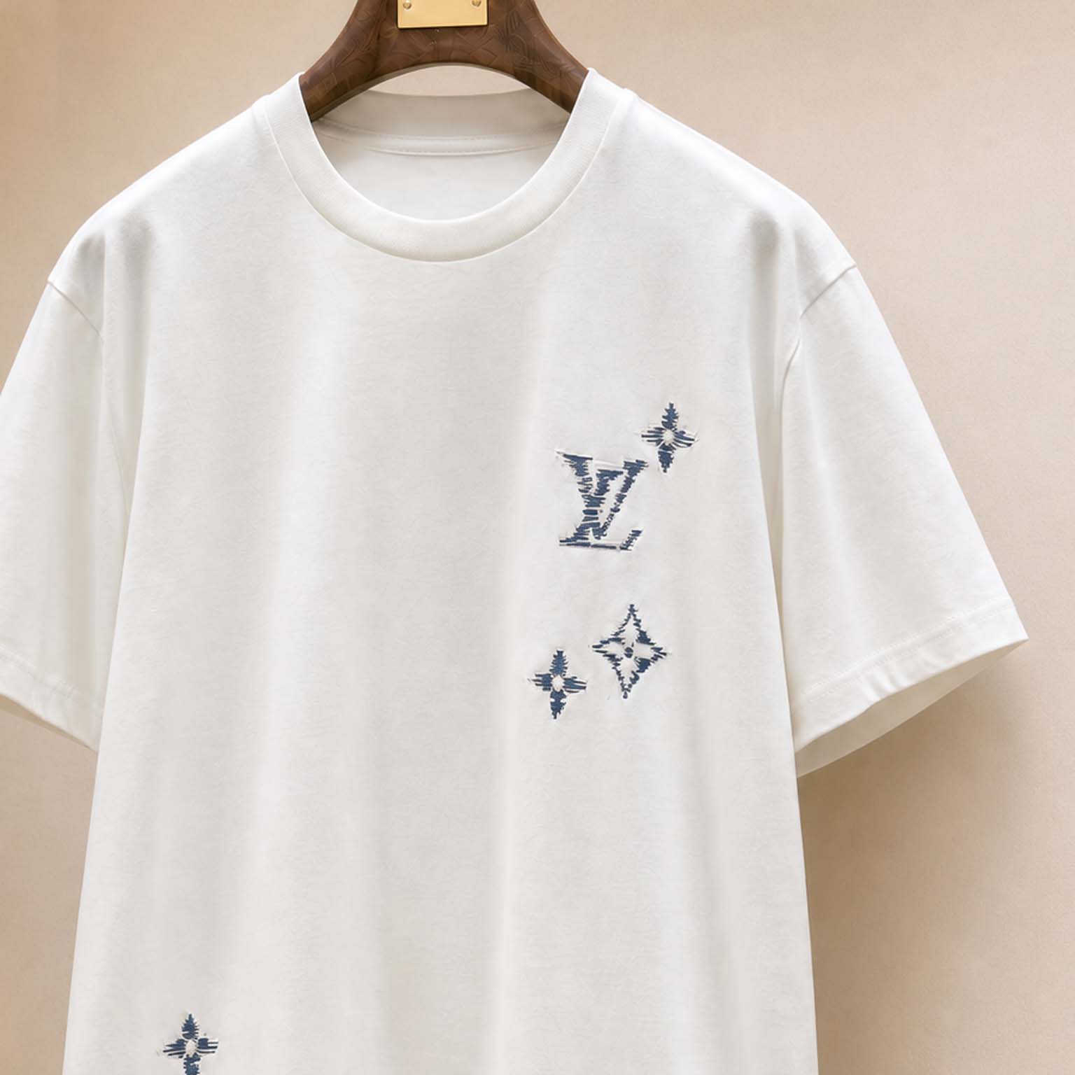 Louis Vuitton Embroidered Signature T-Shirt   1AK7FW - FashionPlug