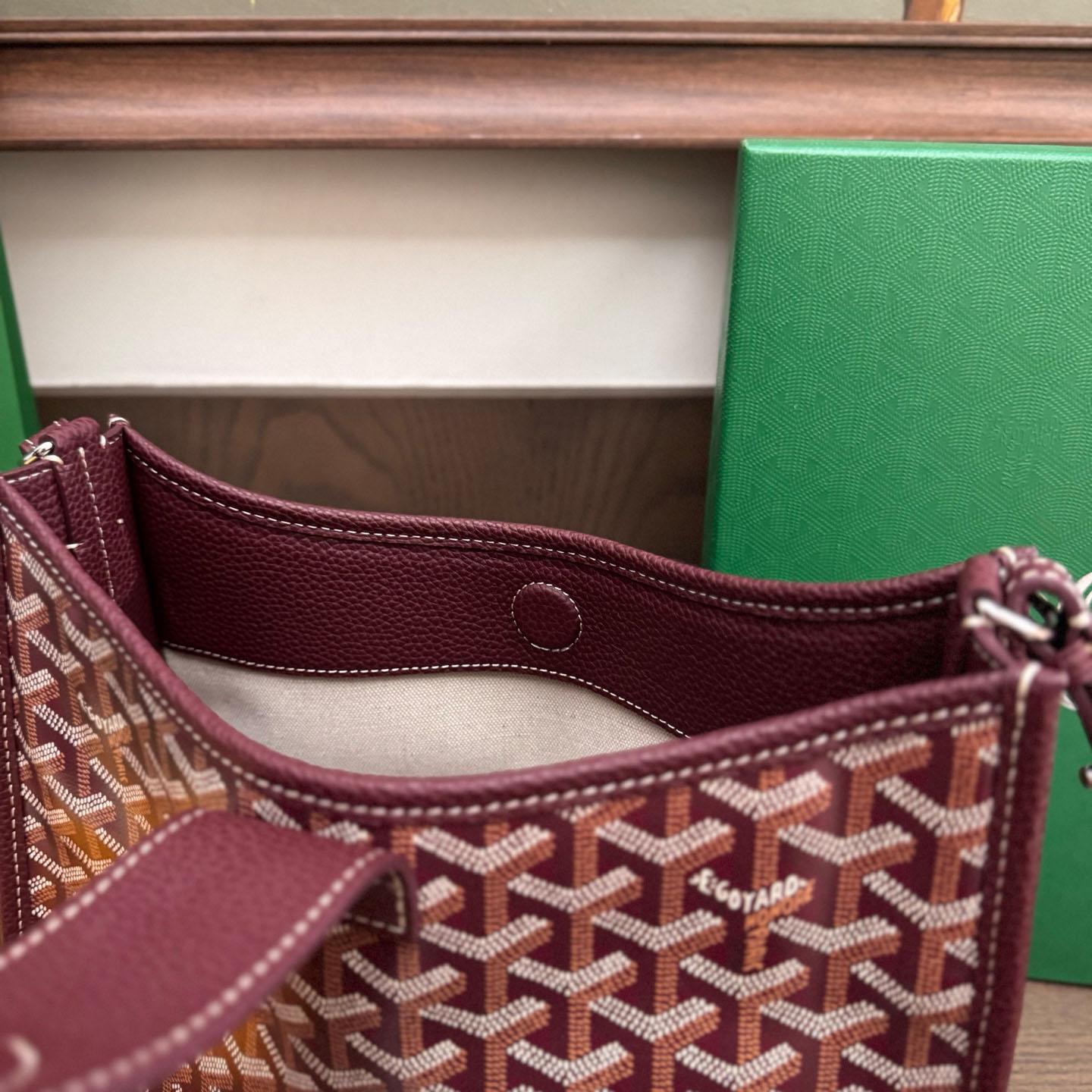 Goyard Musette Bag - FashionPlug