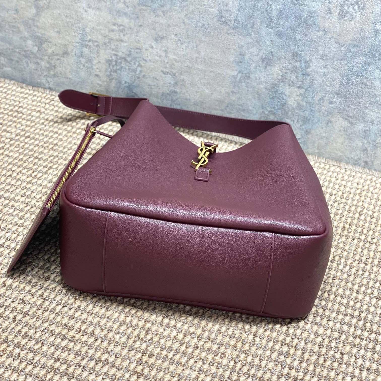 Saint Laurent LE 5 À 7 supple Large In Grained Leather - FashionPlug