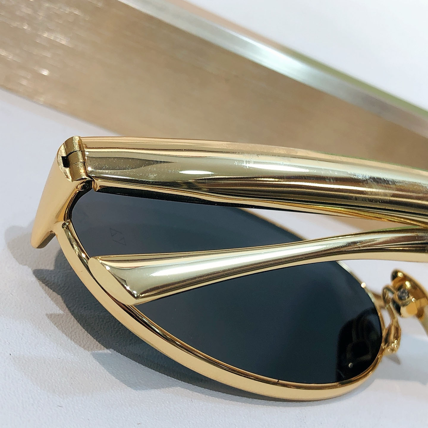 Bottega Veneta BV1386S Sunglasses    - FashionPlug