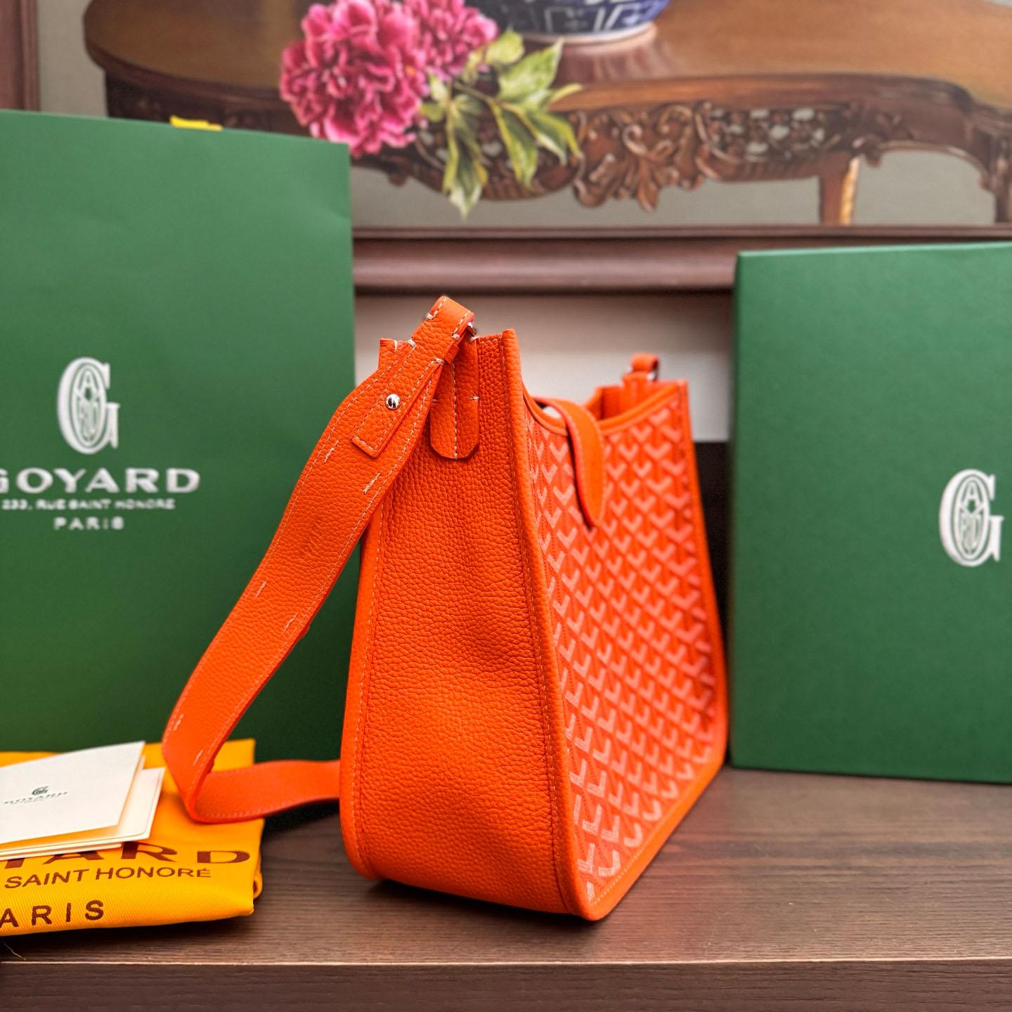 Goyard Musette Bag - FashionPlug
