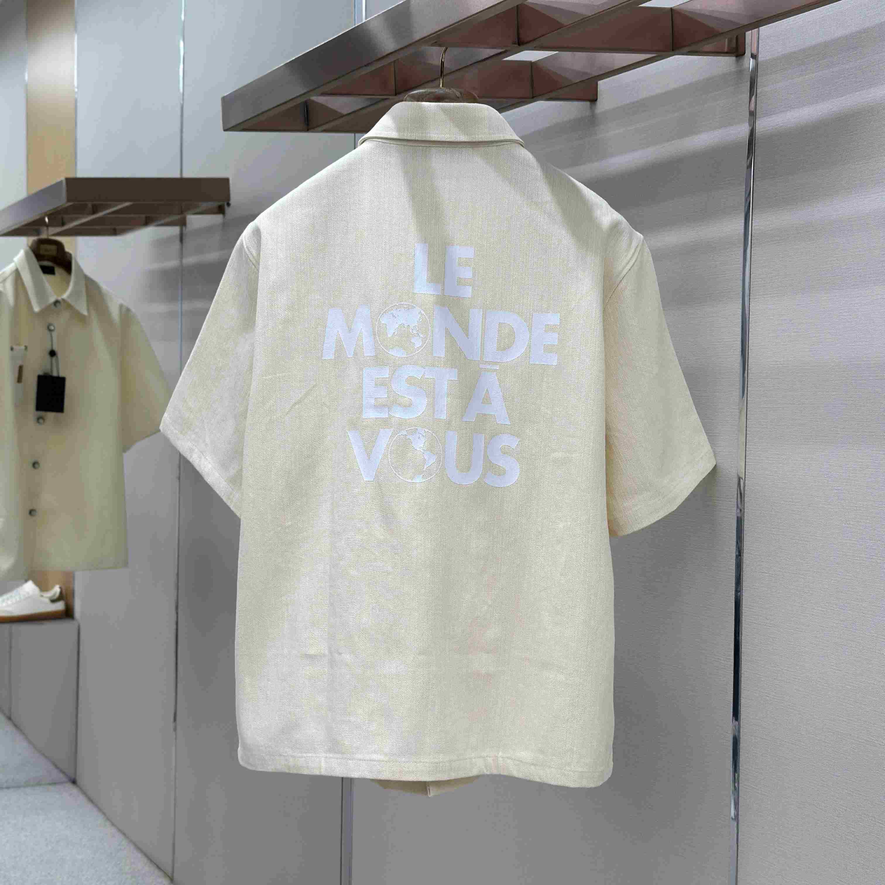 Louis Vuitton Silk-Blend Short-Sleeved Shirt 1AHCHW - FashionPlug