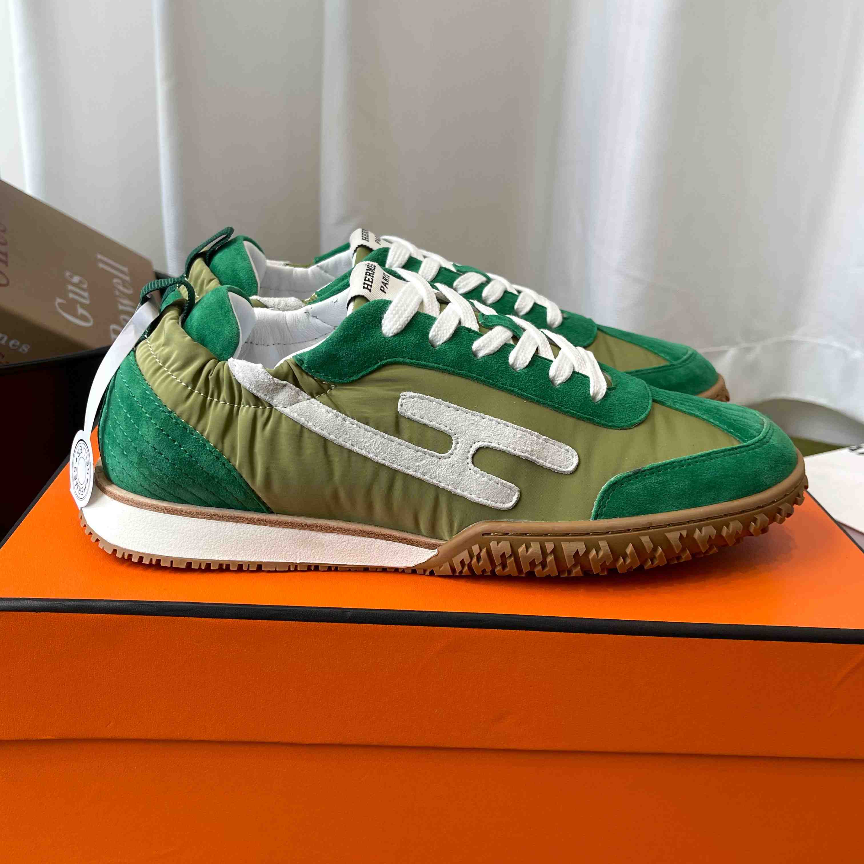 Hermes Jet Sneaker - FashionPlug