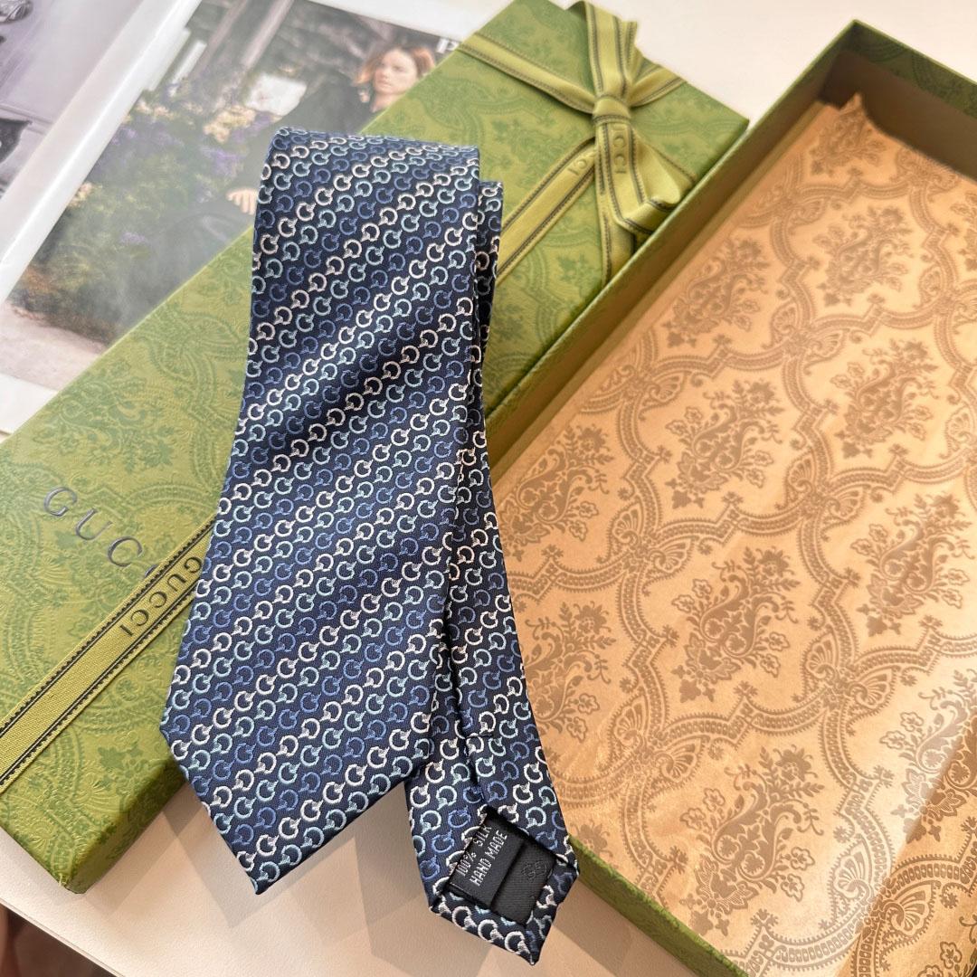 Gucci Horse-Bit Chain Tie - FashionPlug