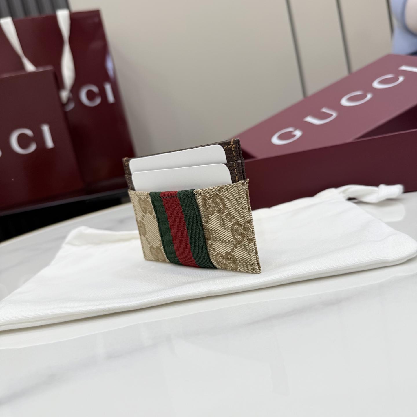 Gucci GG Card Case With Web - FashionPlug