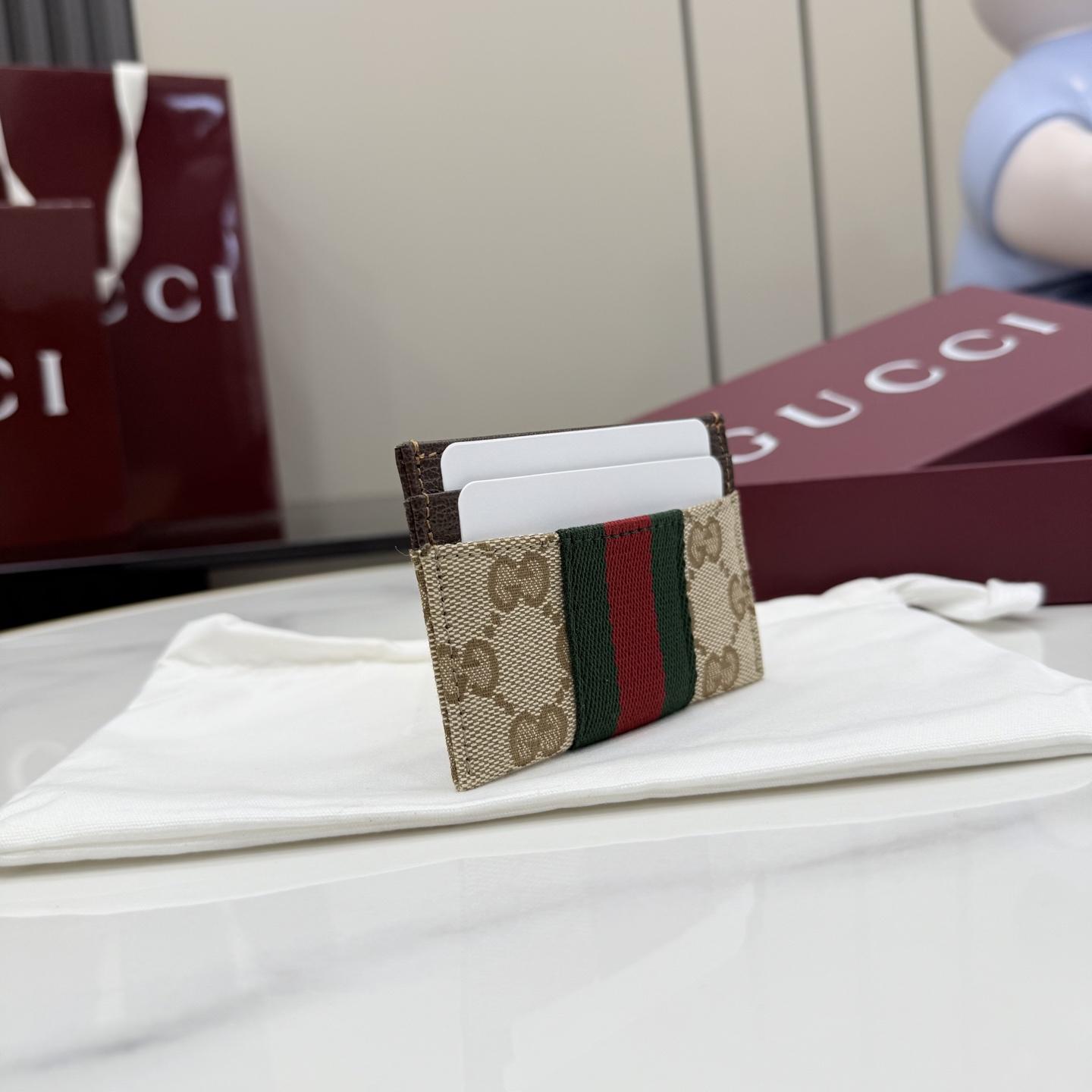Gucci GG Card Case With Web - FashionPlug