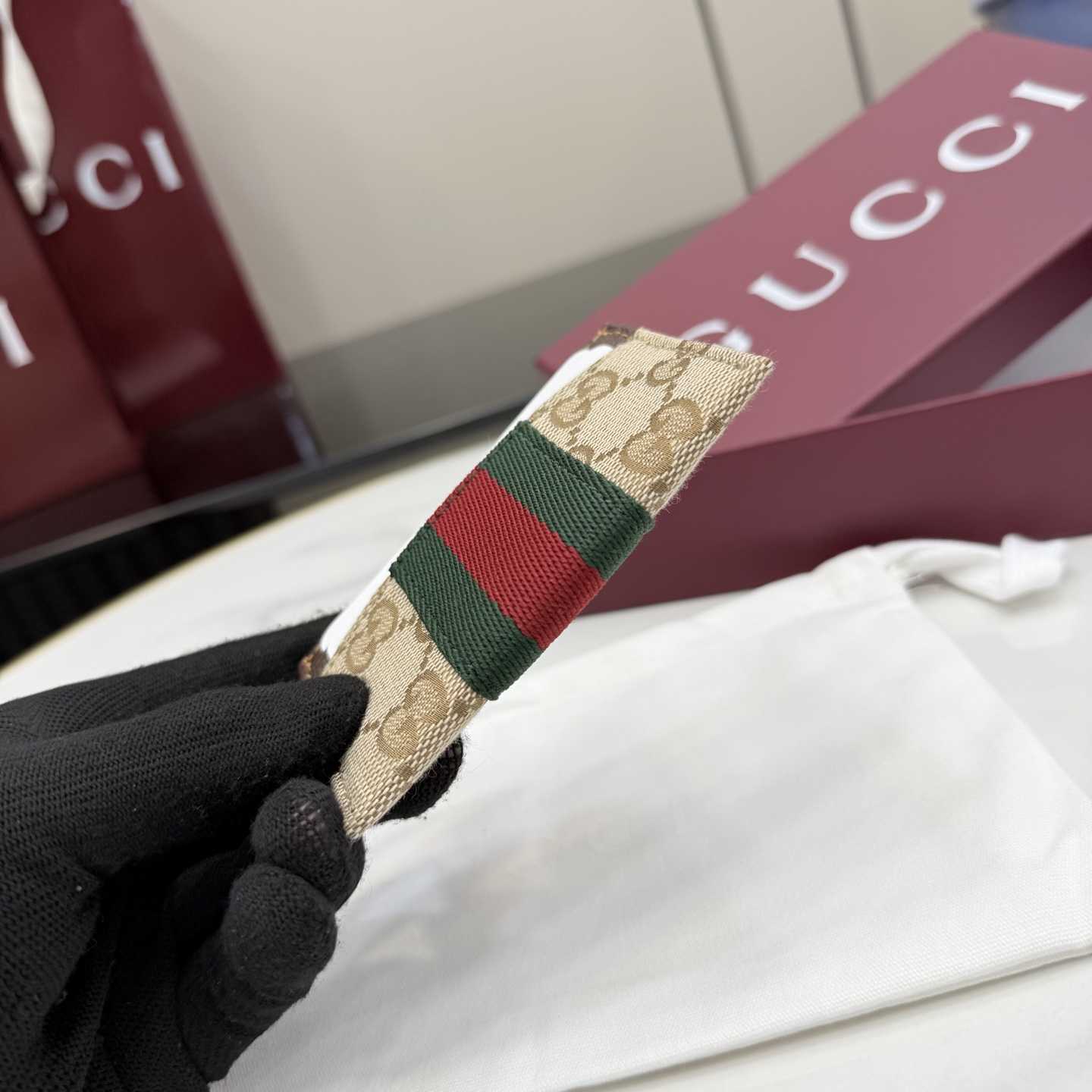 Gucci GG Card Case With Web - FashionPlug