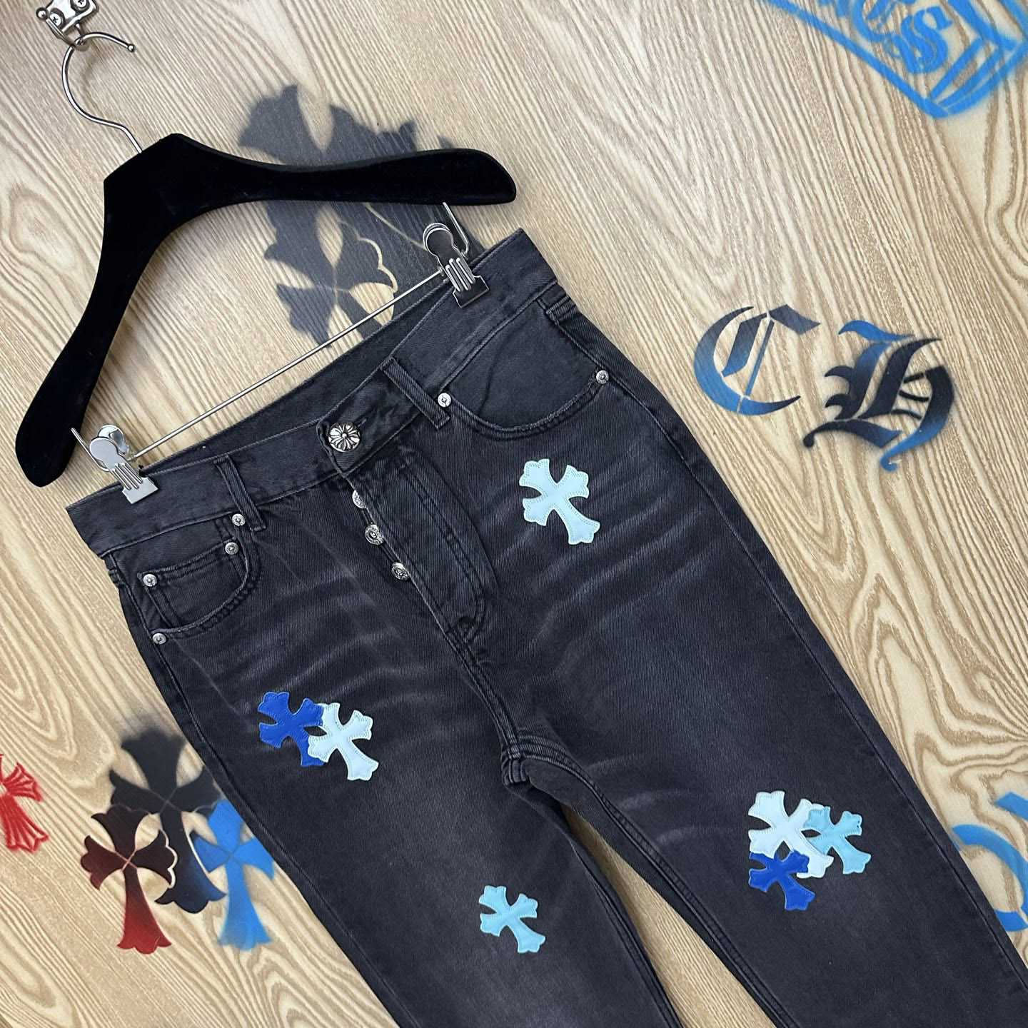 Chrome Hearts London Exclusive Levi's Cross Patch Jeans - FashionPlug