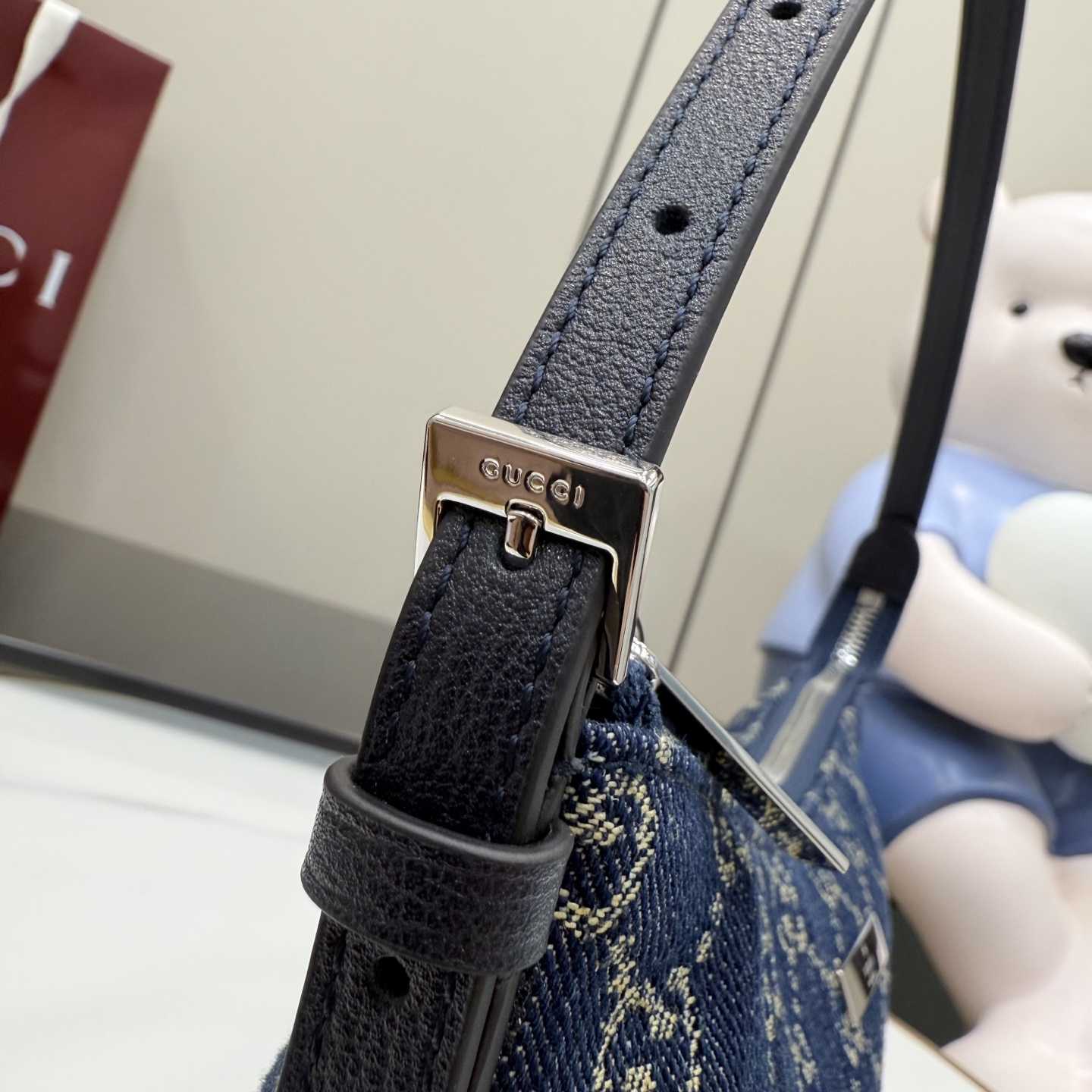 Gucci Lady Lunetta Small Shoulder Bag - FashionPlug