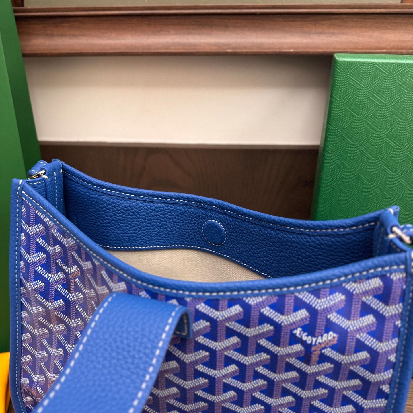Goyard Musette Bag - FashionPlug