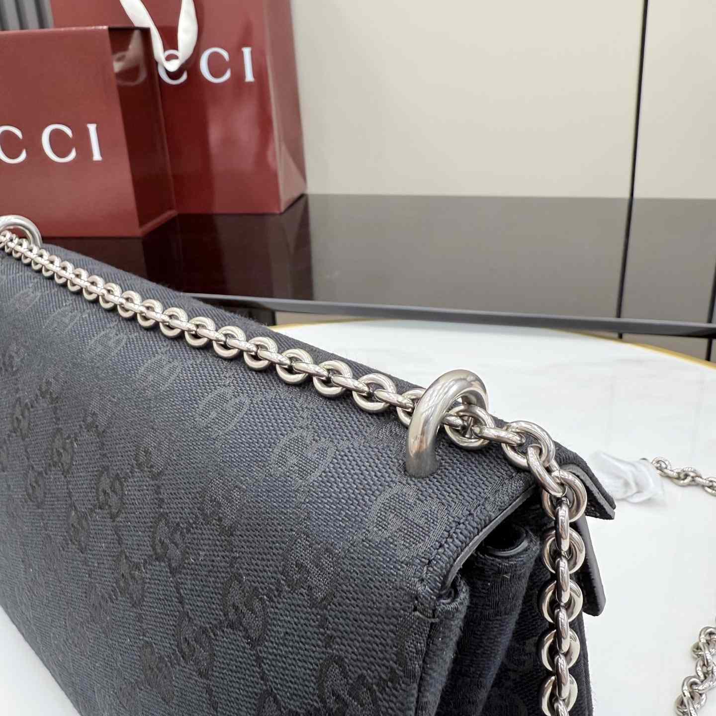 Gucci Dionysus Medium Shoulder Bag - FashionPlug