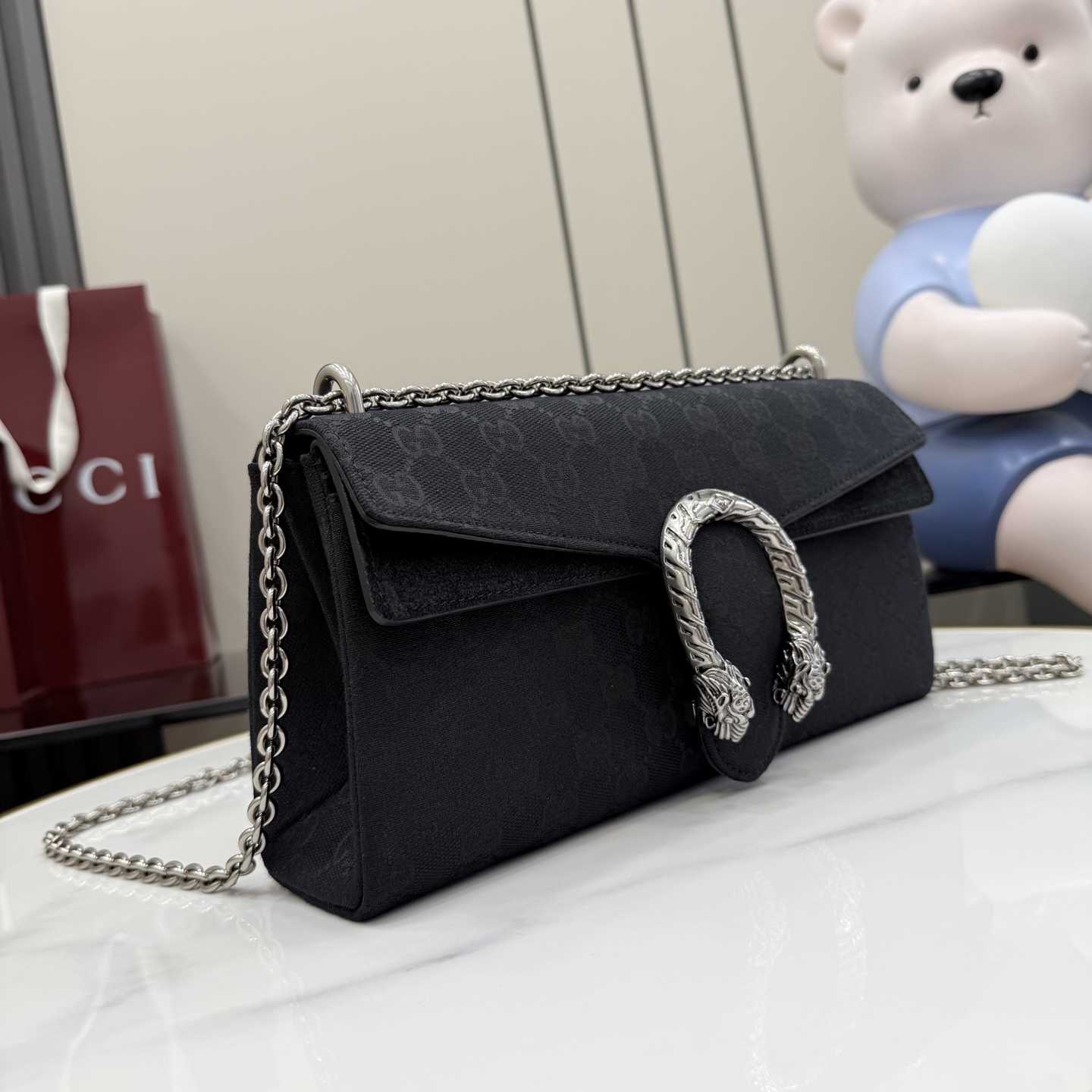 Gucci Dionysus Medium Shoulder Bag - FashionPlug