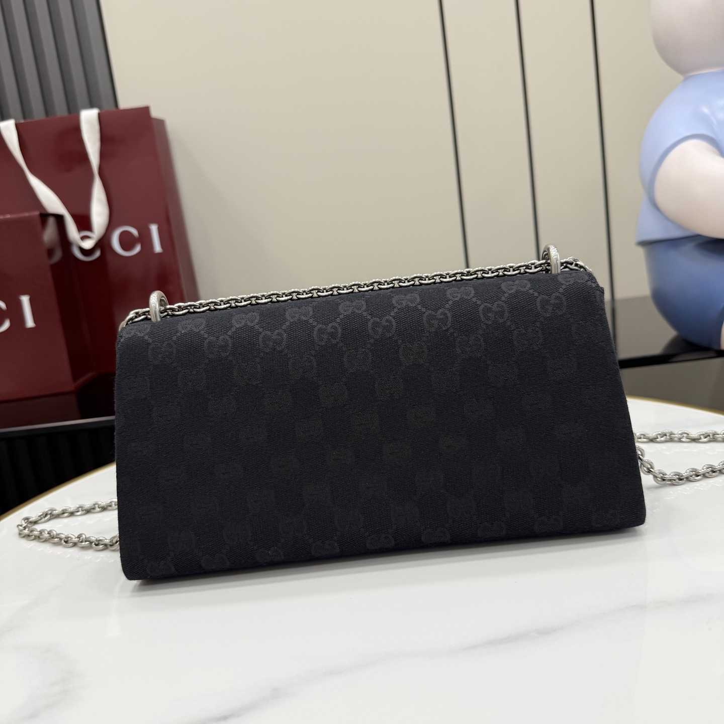 Gucci Dionysus Medium Shoulder Bag - FashionPlug