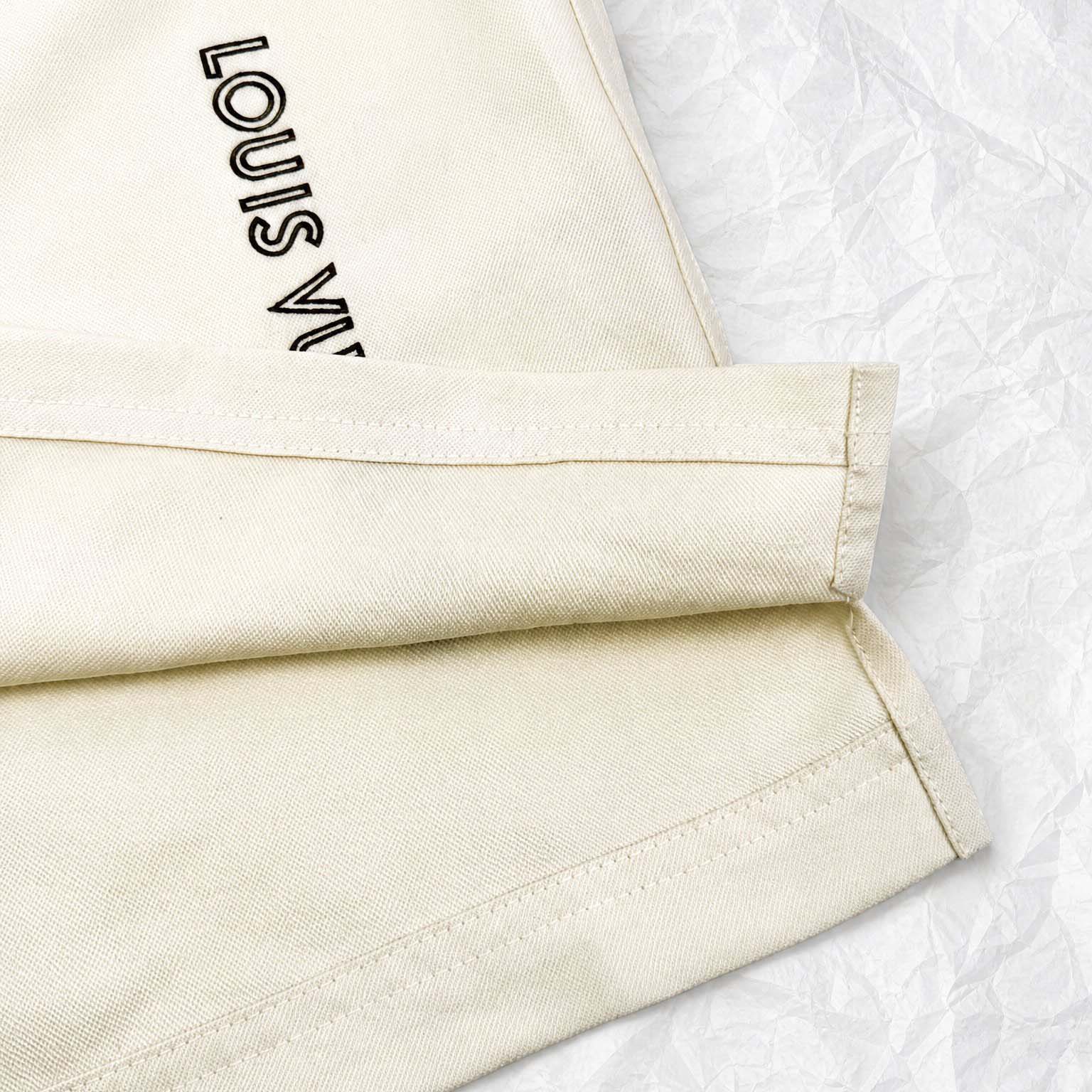 Louis Vuitton Bicolor Warm Up Short-Sleeved Shirt   1AJREV - FashionPlug