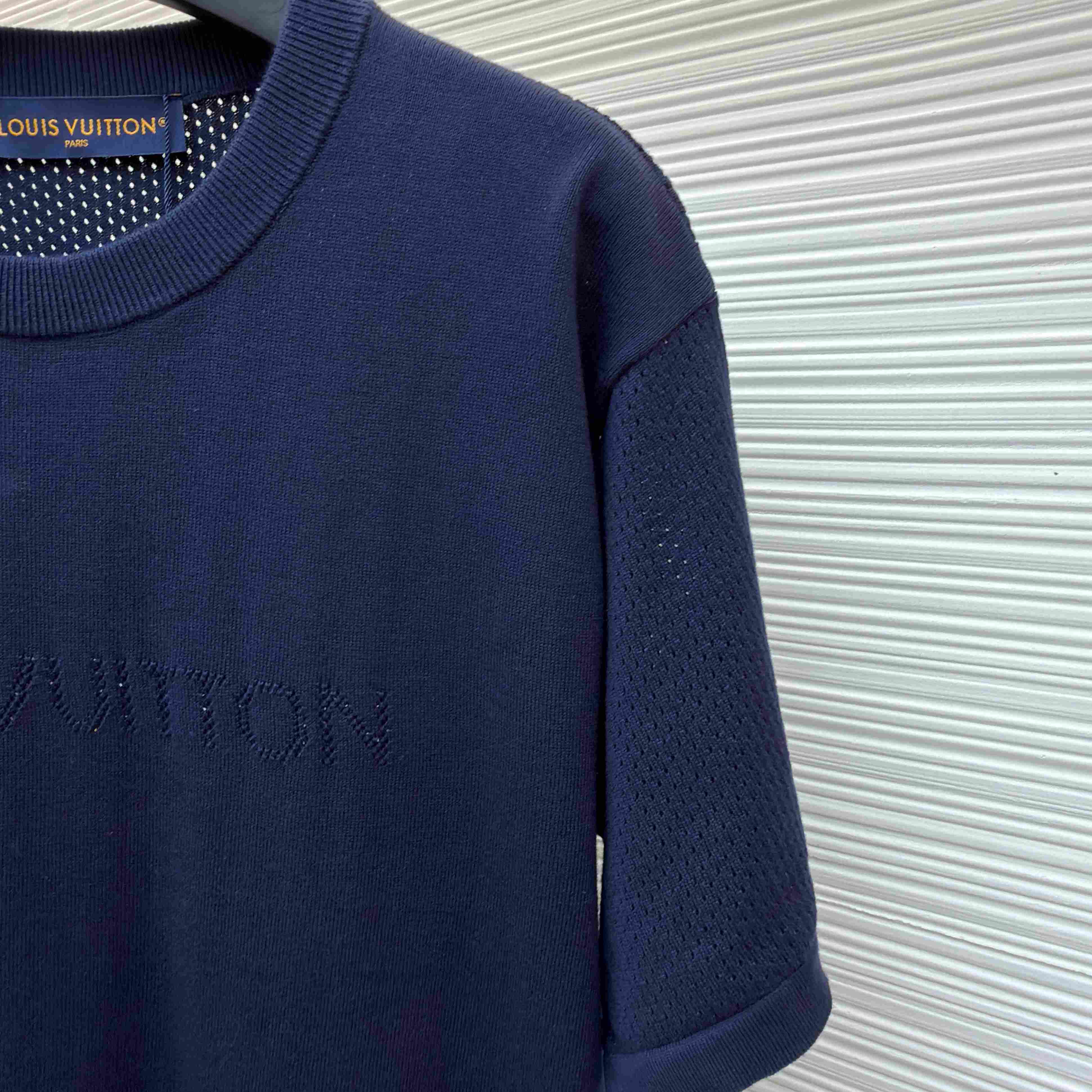Louis Vuitton Cotton-Cashmere Short-Sleeved Crewneck 1AK6XR - FashionPlug