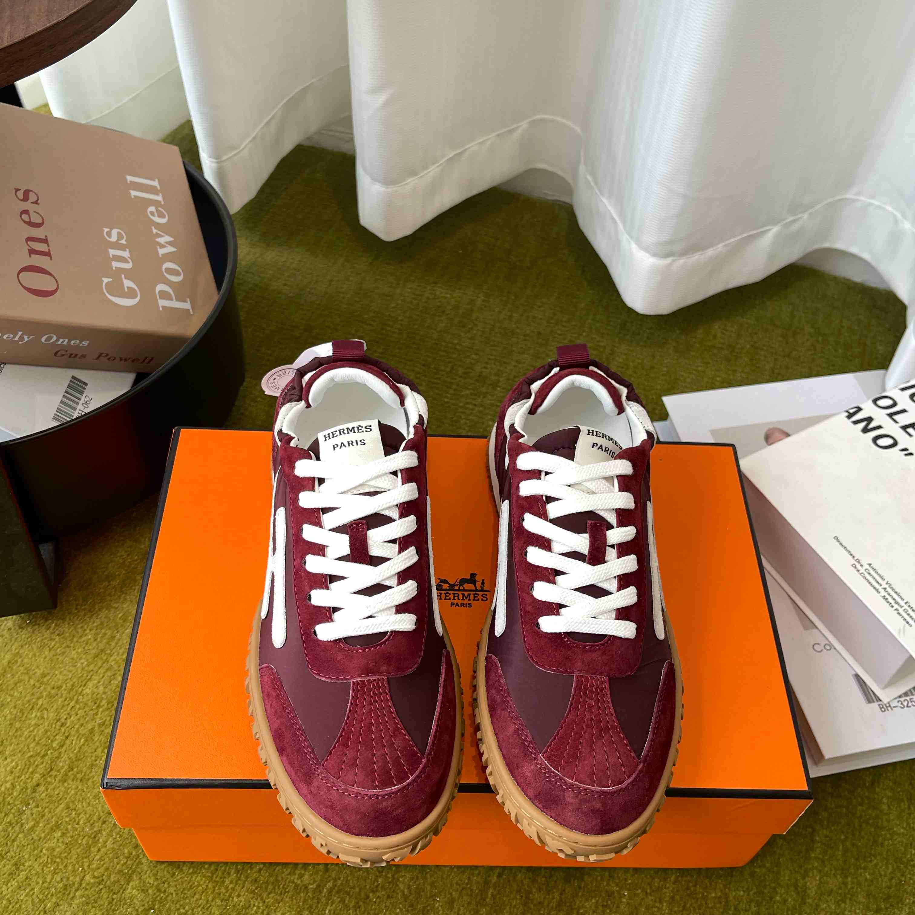 Hermes Jet Sneaker - FashionPlug