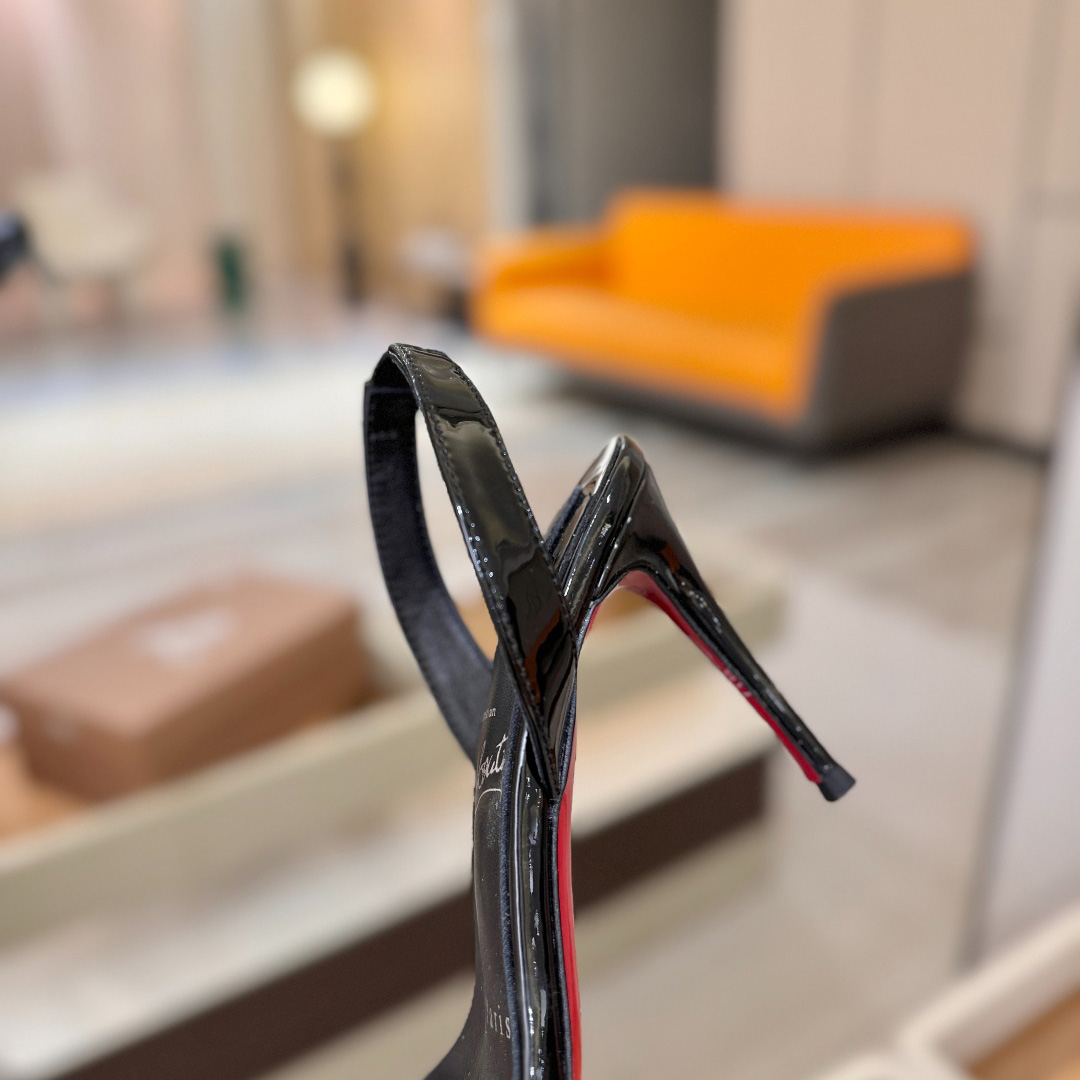 Christian Louboutin Marilyn Leather Sandals - FashionPlug