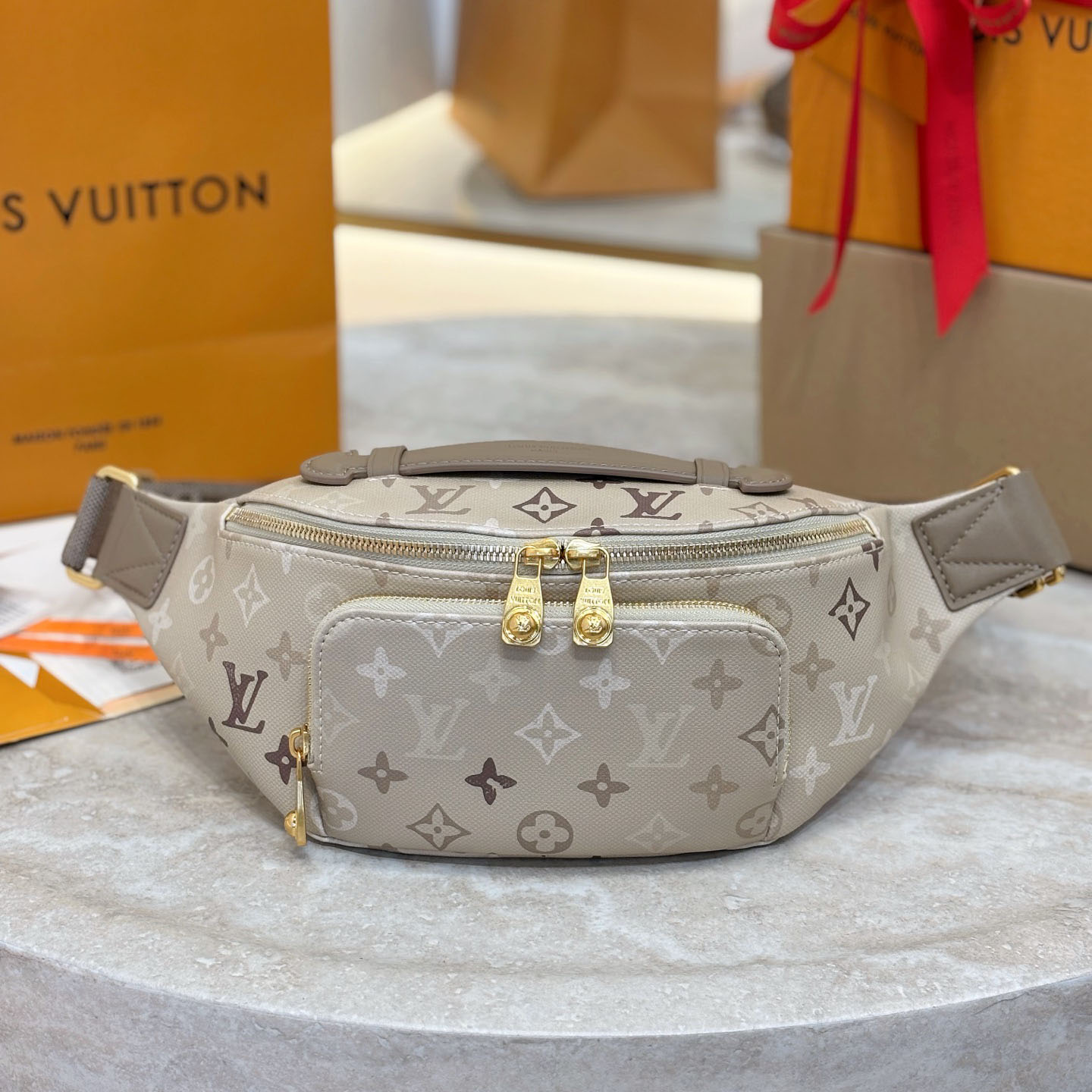 Louis Vuitton Rush Bumbag M29274 - FashionPlug