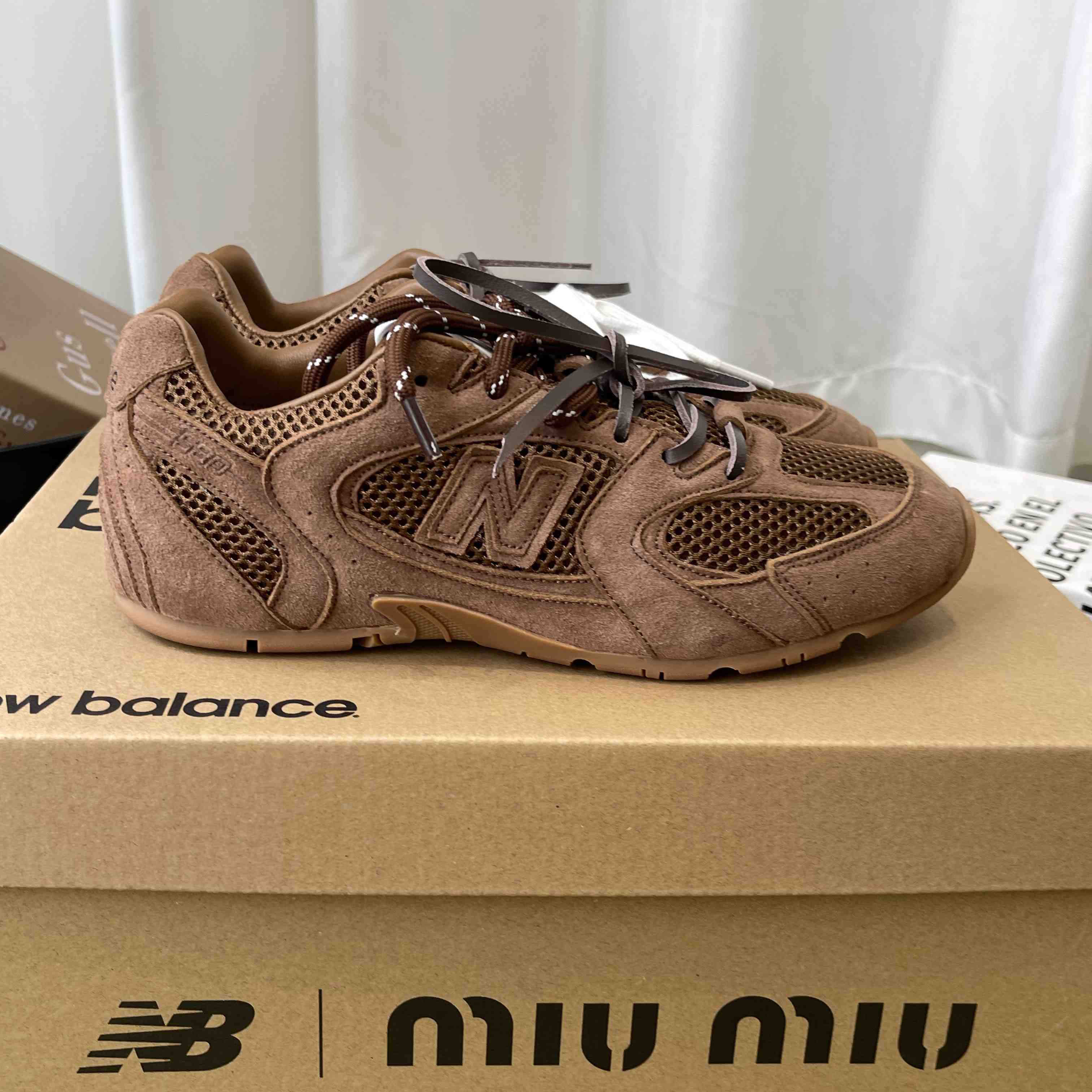 New Balance X Miu Miu 530 SL Suede And Mesh Sneakers - FashionPlug