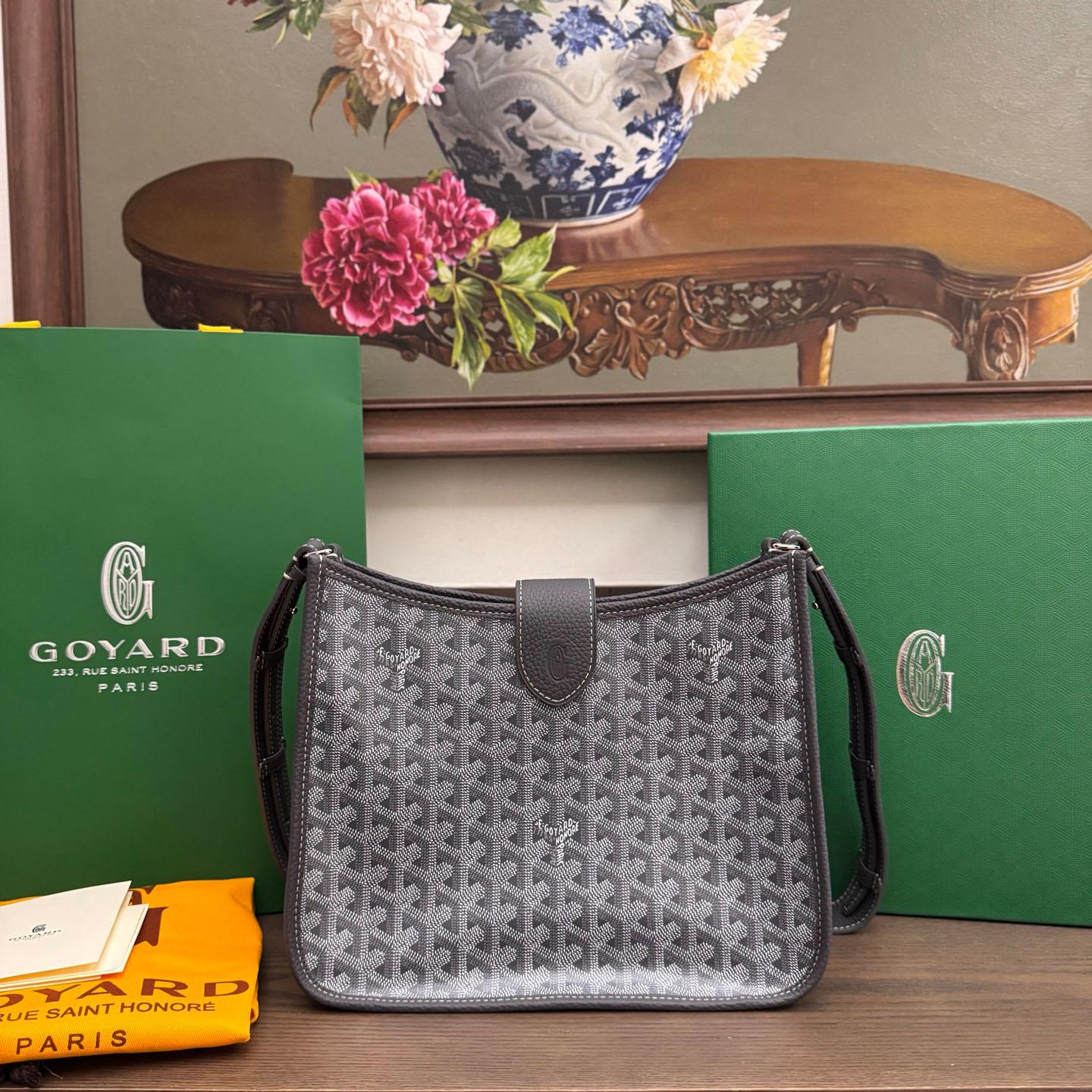 Goyard Musette Bag - FashionPlug