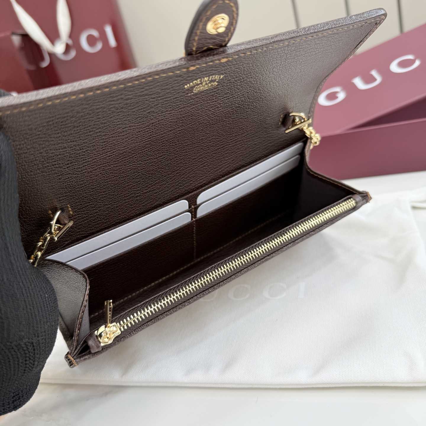 Gucci Jackie Wallet On Chain - FashionPlug